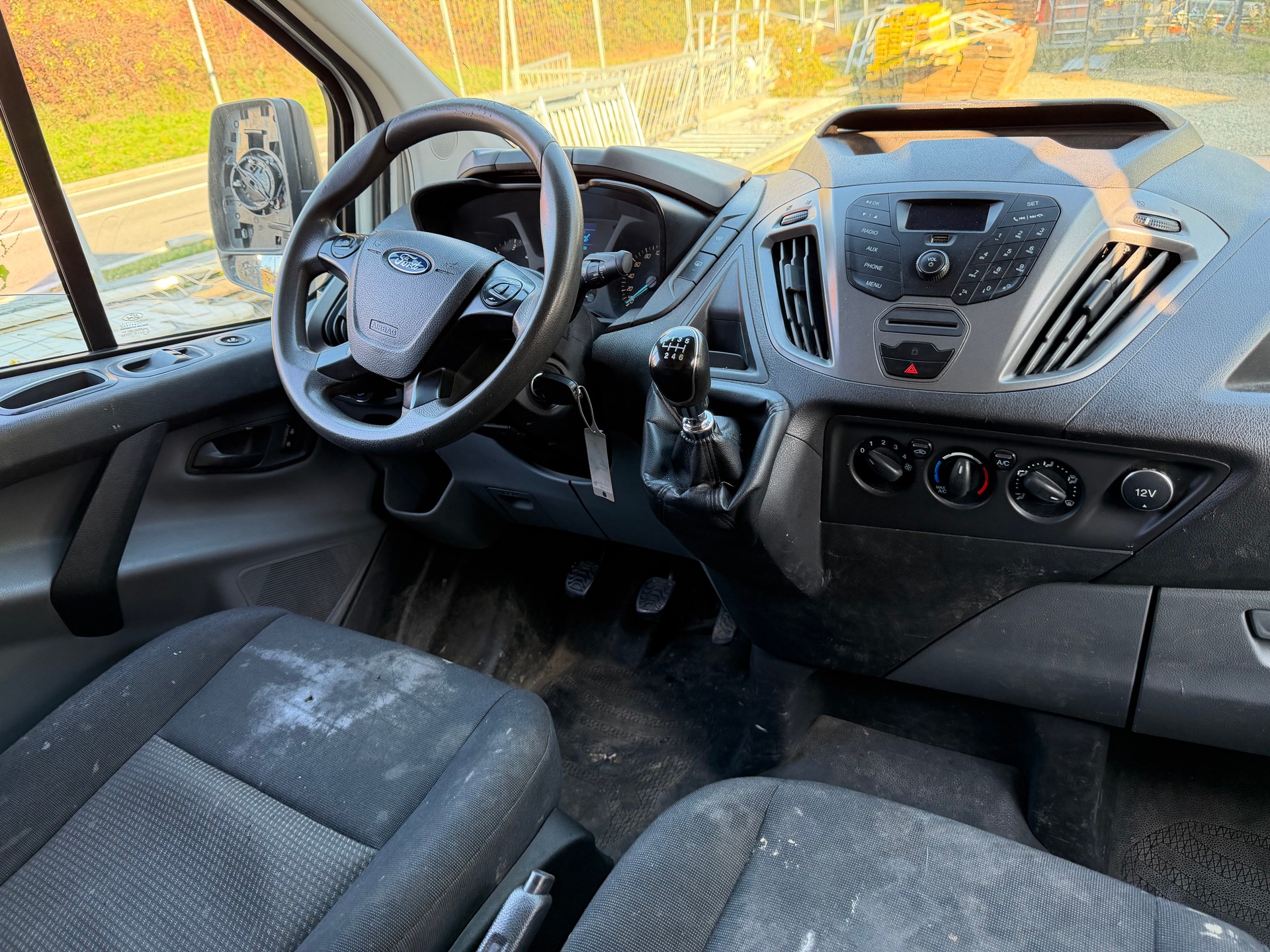 FORD Transit Custom Van 250 L1H1 Ambiente-image-6