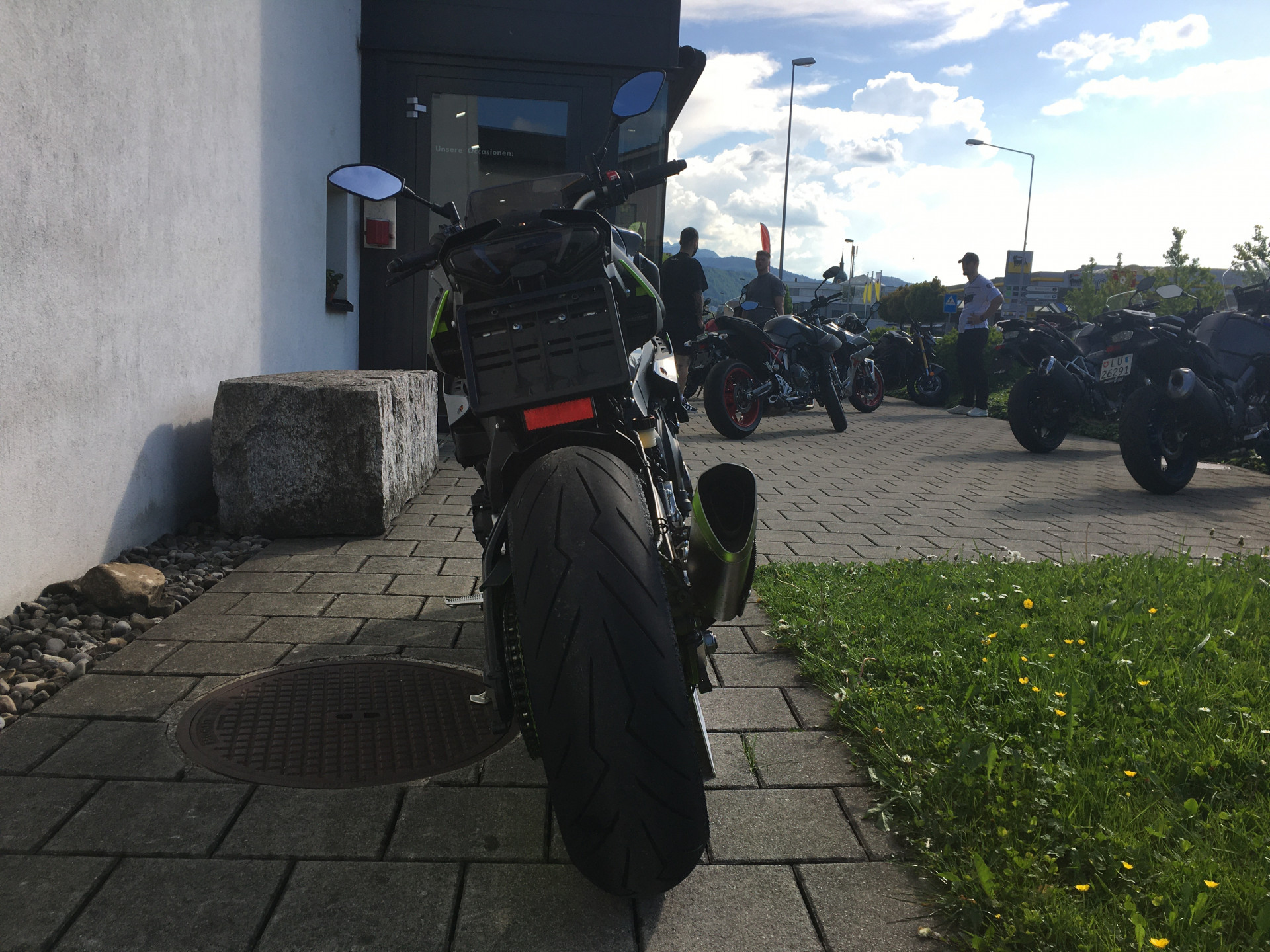 YAMAHA MT-10-image-5