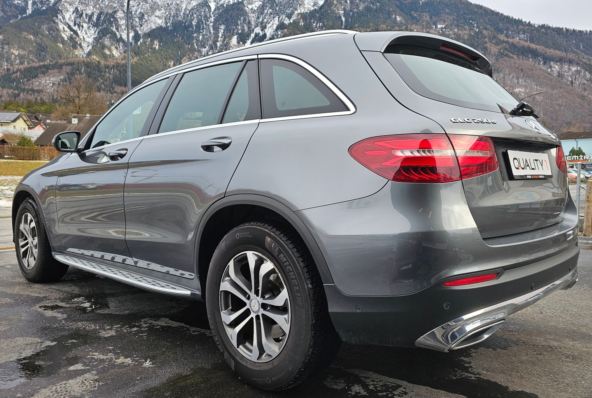 MERCEDES-BENZ GLC 250 d Exclusive 4Matic 9G-Tronic-image-2