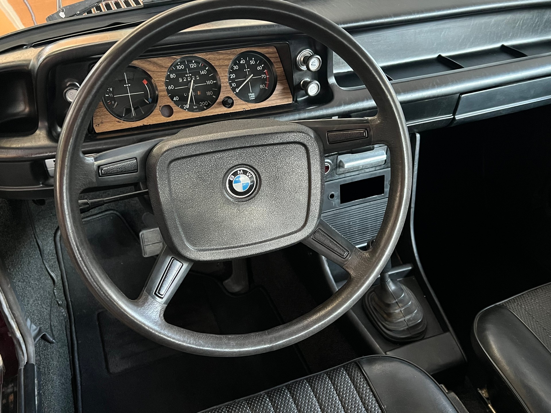 BMW 2002 Limousine *** Peis verhandelbar ***-showroom-element-2