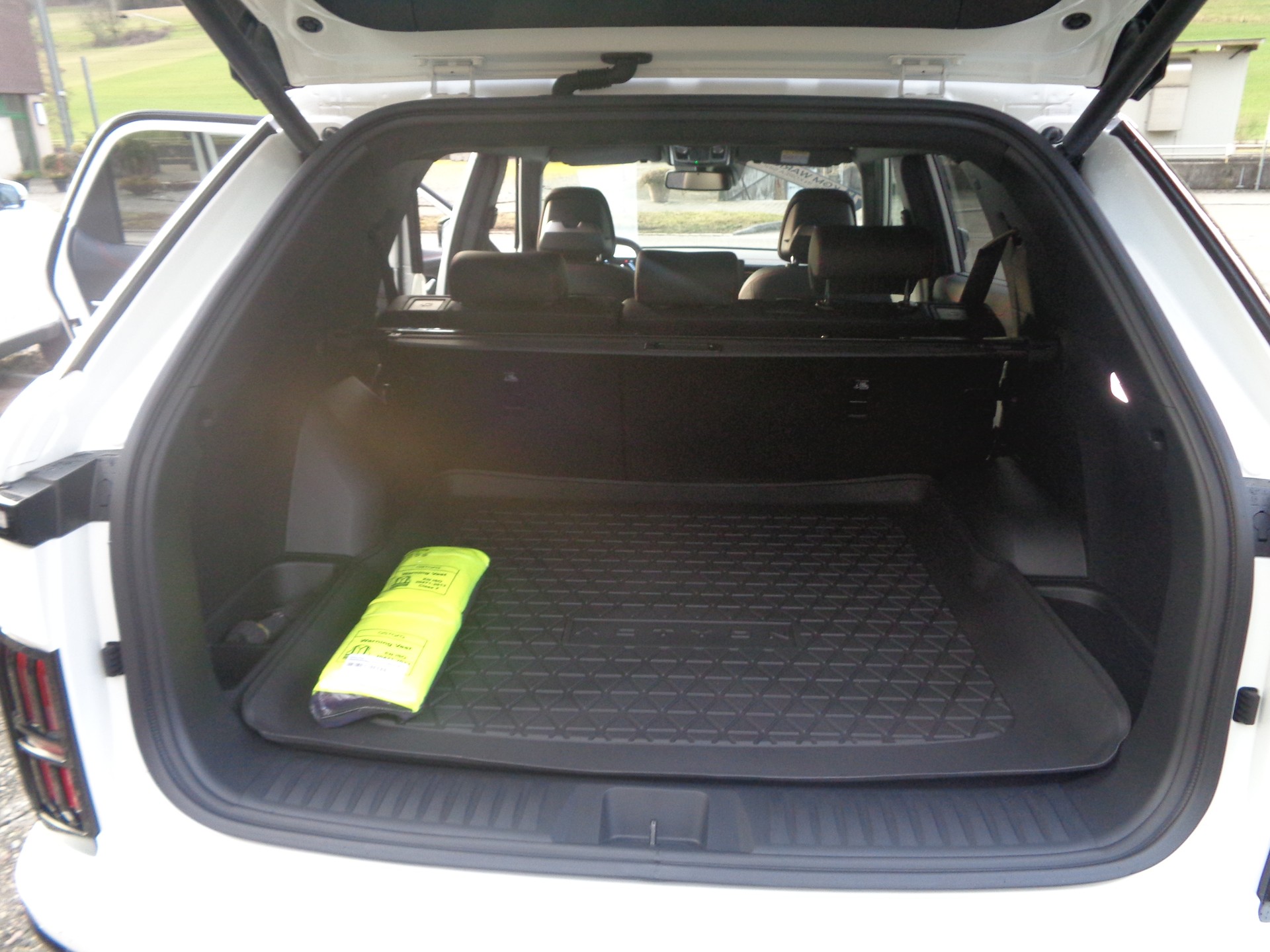KGM-SsangYong Actyon 1.5 T GDI Hybrid Titanium Automat-image-10