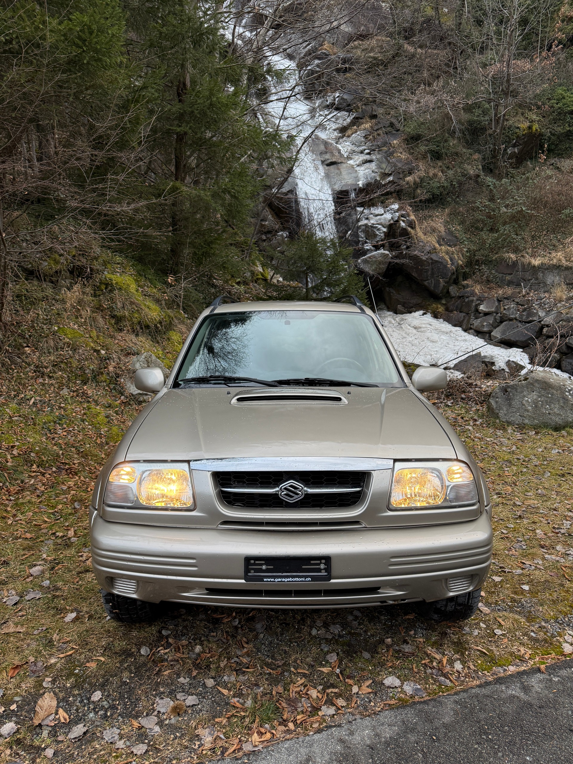 SUZUKI Grand Vitara 2.0 Turbodiesel Wagon Top-image-1