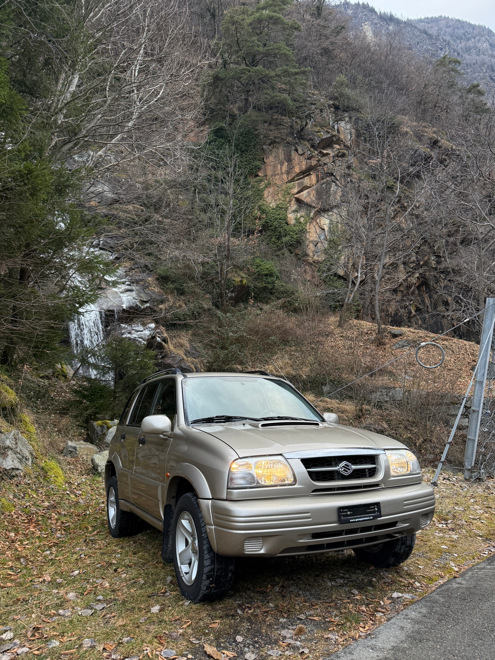 SUZUKI Grand Vitara 2.0 Turbodiesel Wagon Top-image-2