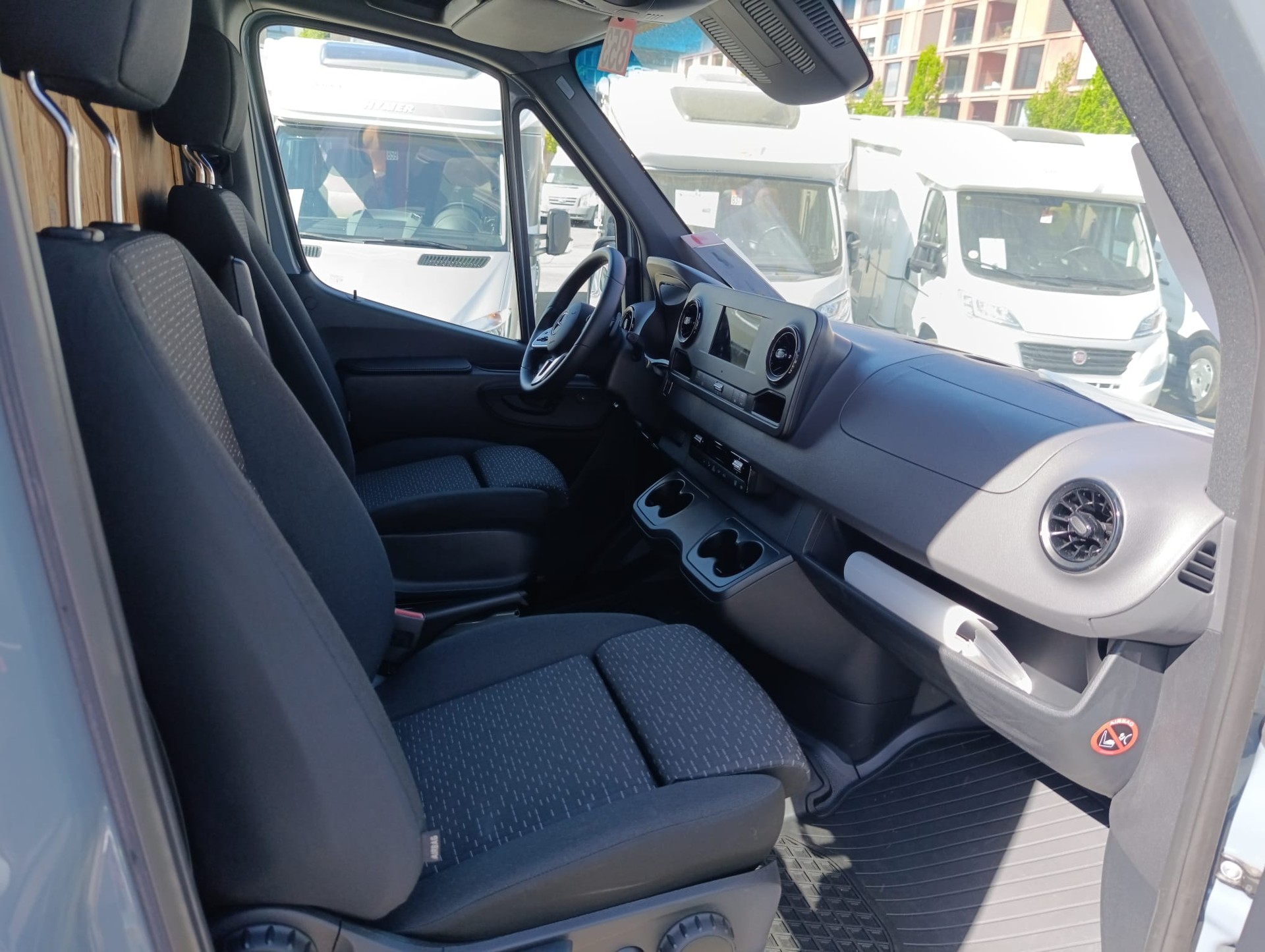 MERCEDES-BENZ 319 CDI 4x4***PREMIUM QUALITÄT ***EXKLUSIV UND EINMALIG***sofort Verfügbar***-image-14