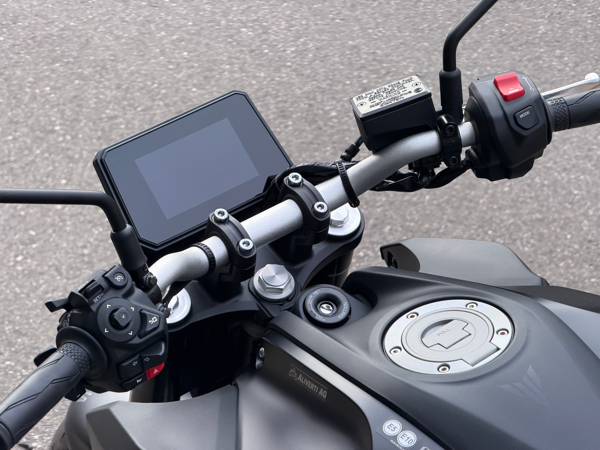 YAMAHA MT-07 Y-AMT-image-13