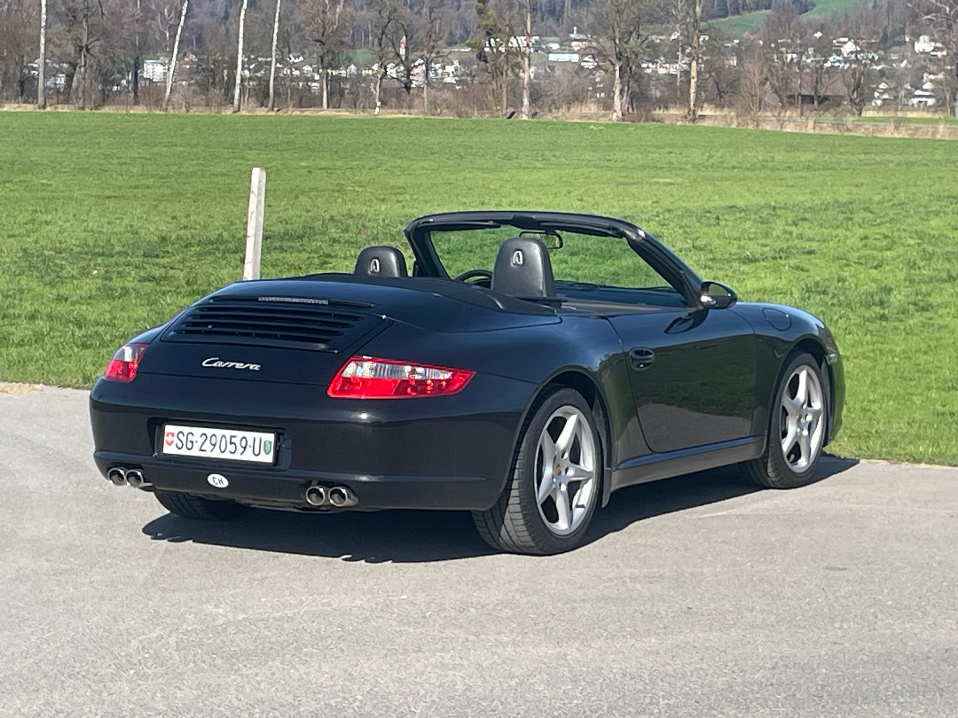 PORSCHE 911 Cabrio 3.6 Carrera 2-image-5