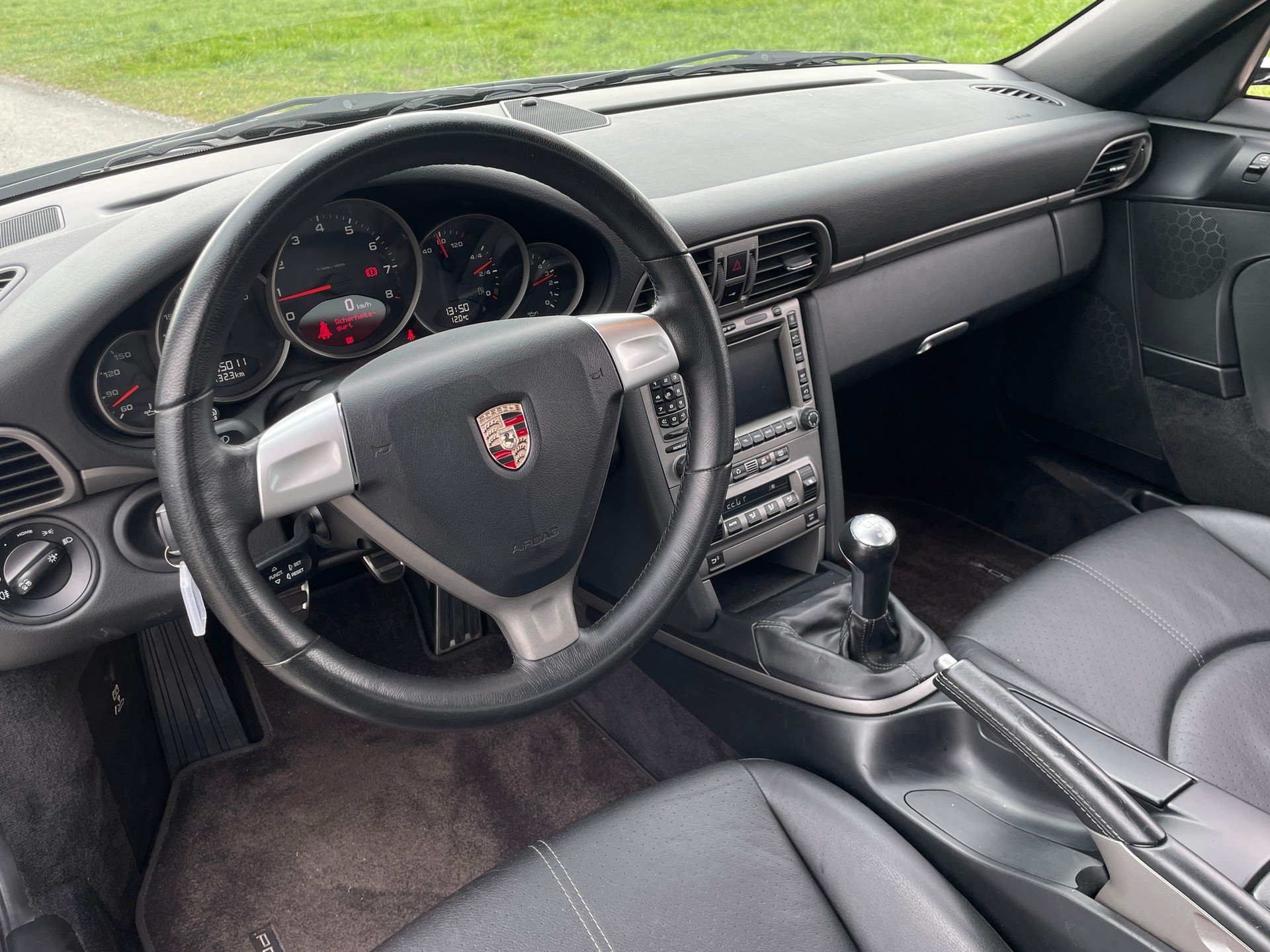 PORSCHE 911 Cabrio 3.6 Carrera 2-image-11