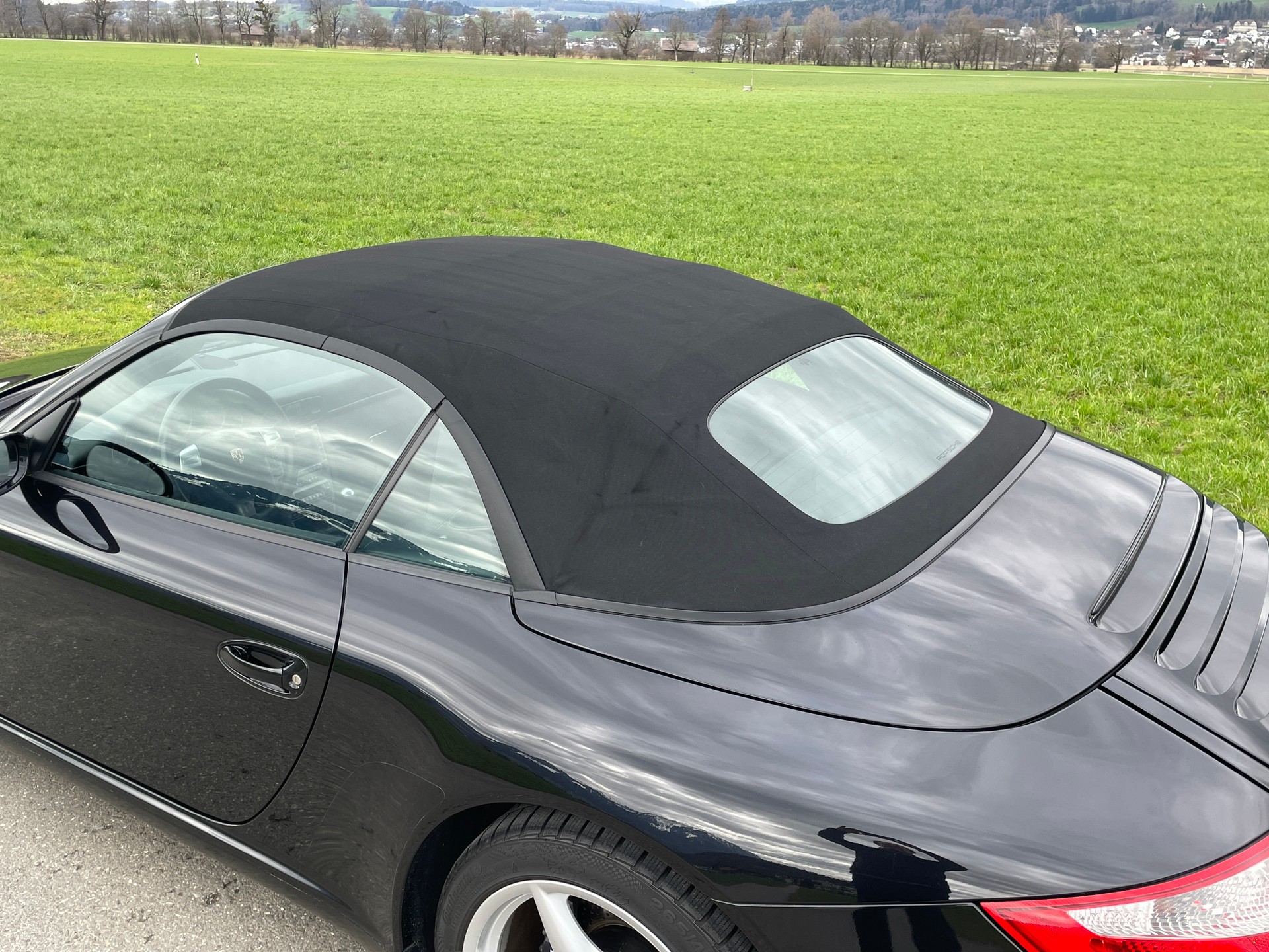 PORSCHE 911 Cabrio 3.6 Carrera 2-image-12