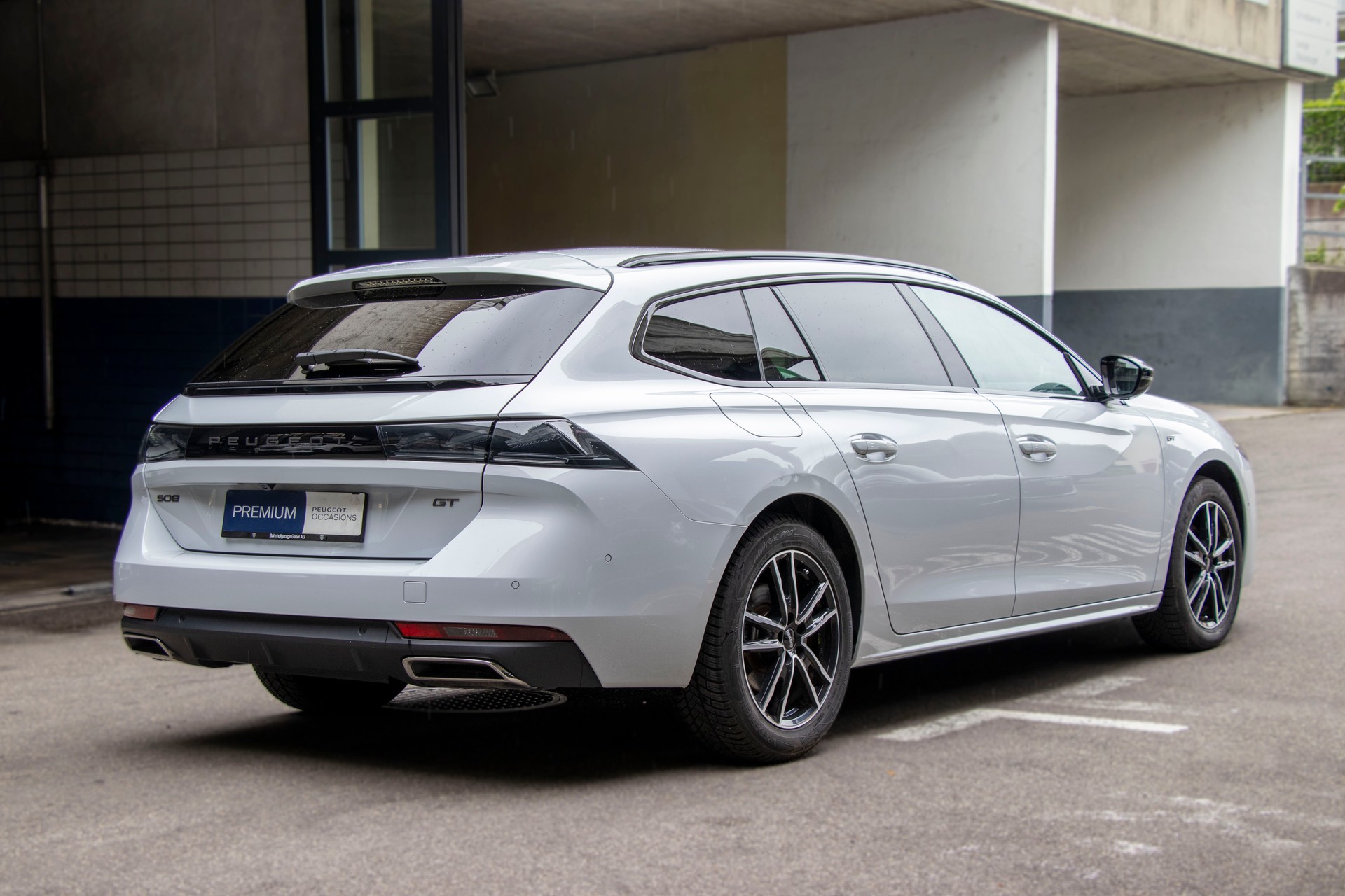 PEUGEOT 508 SW 1.5 Blue HDi GT EAT8-showroom-element-2