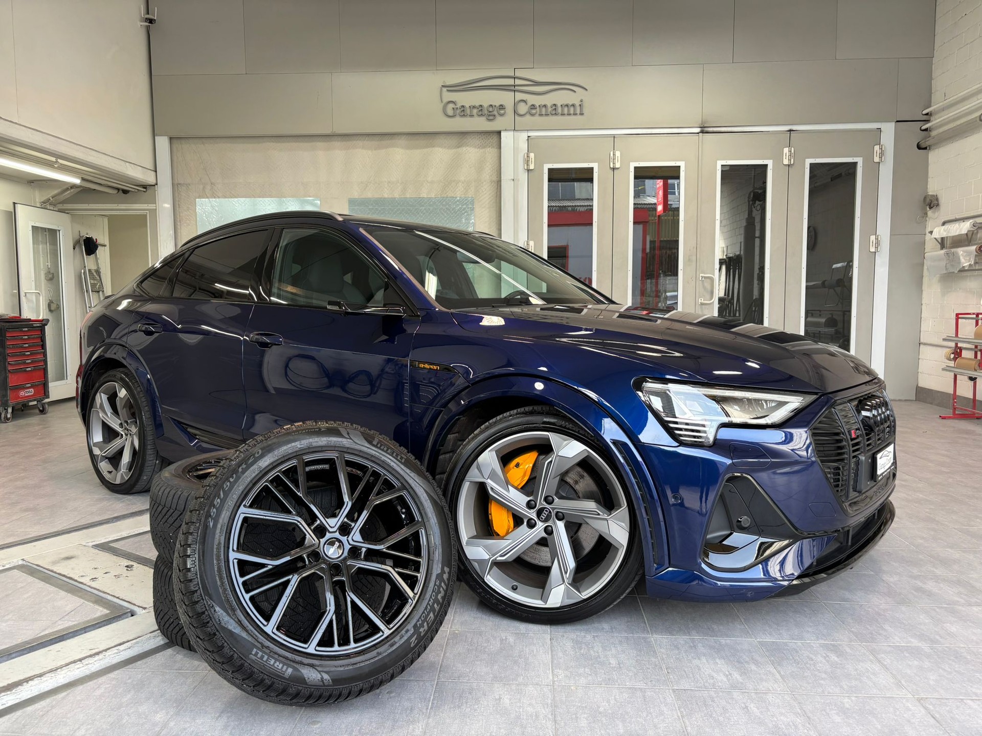 AUDI e-tron S Sportback quattro