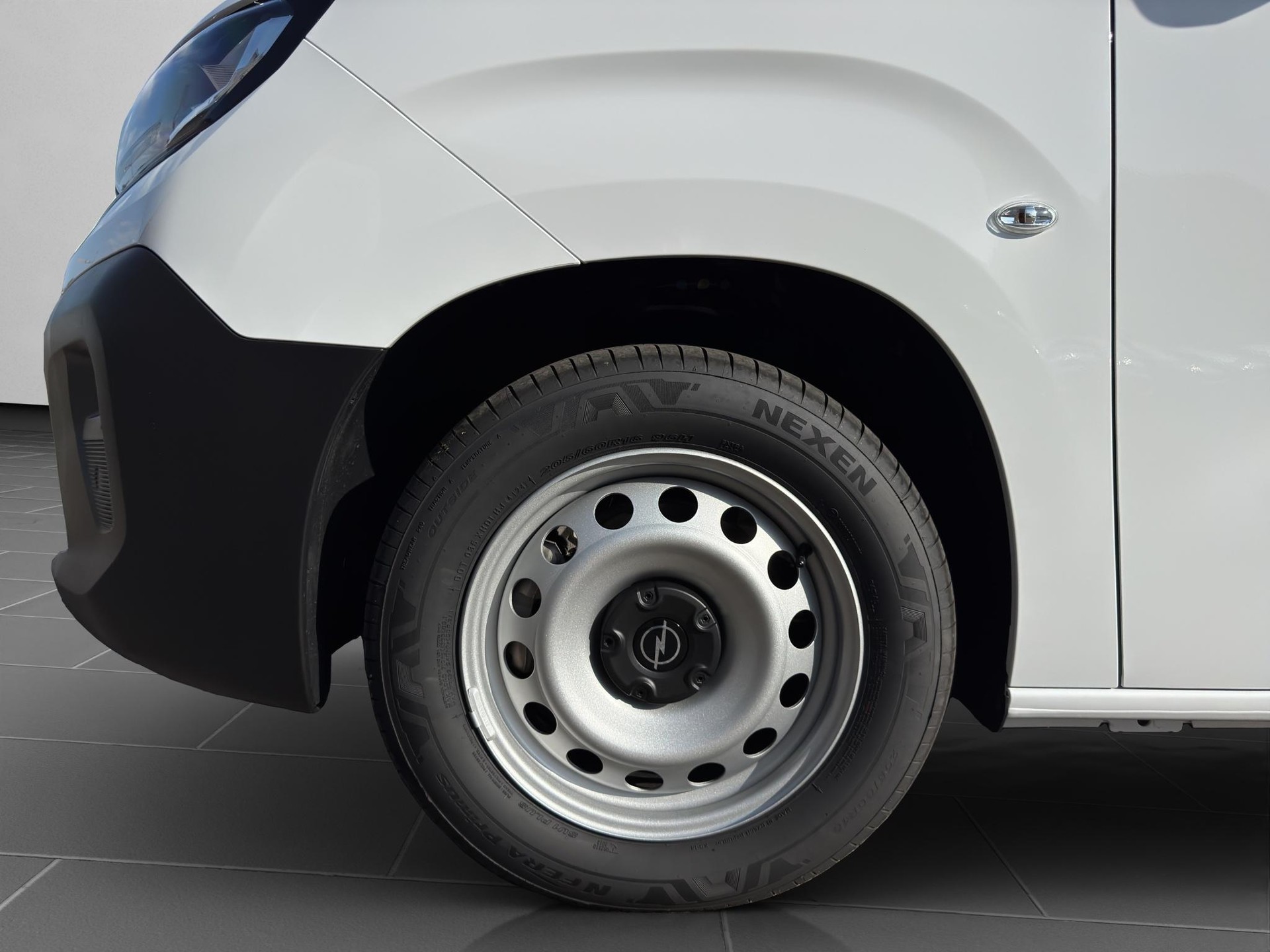 OPEL Combo Cargo Crew 2.4 t XL 1.5 D S/S-image-20