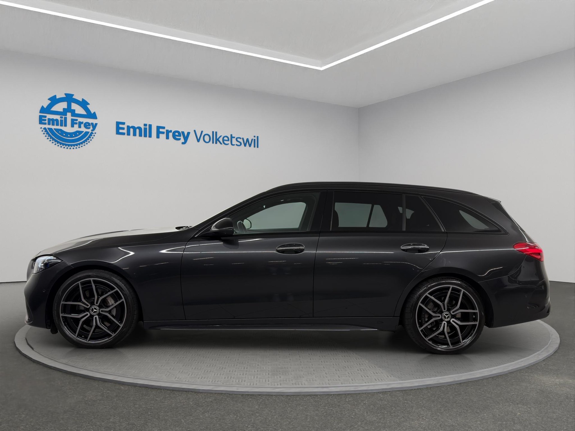 MERCEDES-BENZ C 220 d Swiss Star AMG Line 4matic Kombi-showroom-element-1