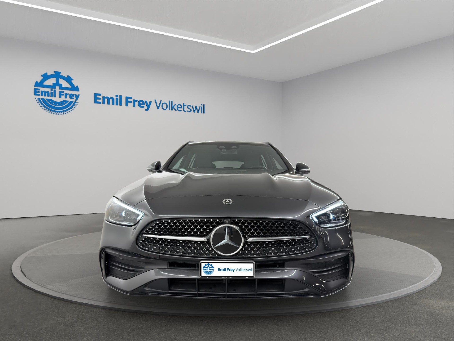 MERCEDES-BENZ C 220 d Swiss Star AMG Line 4matic Kombi-image-4