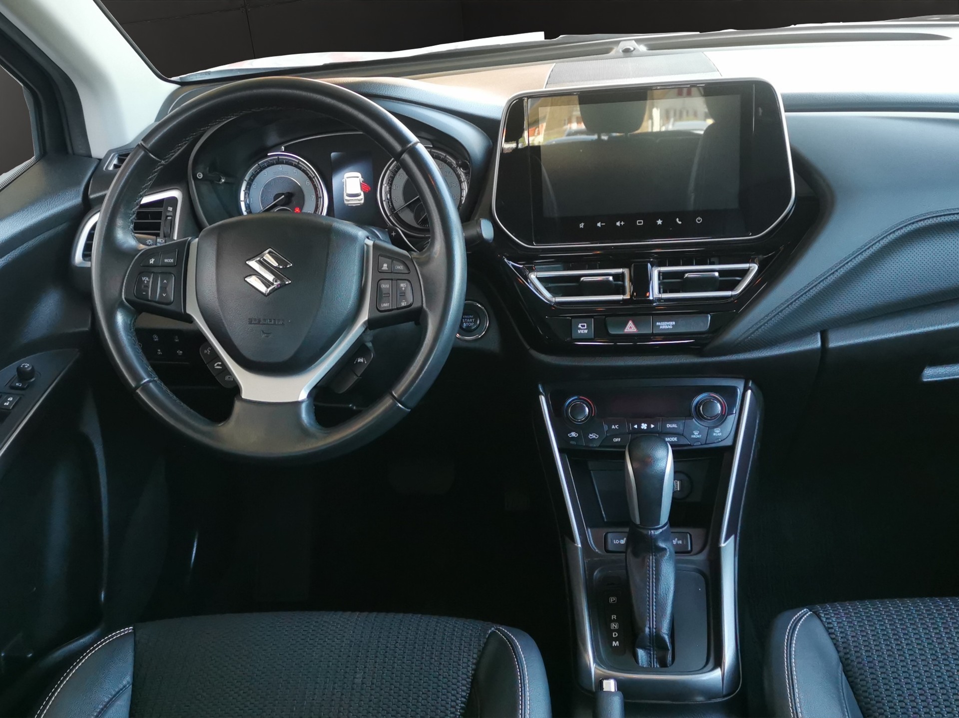 SUZUKI SX4 S-Cross 1.4 16V Compact Top Hybrid 4WD Automatic-image-16