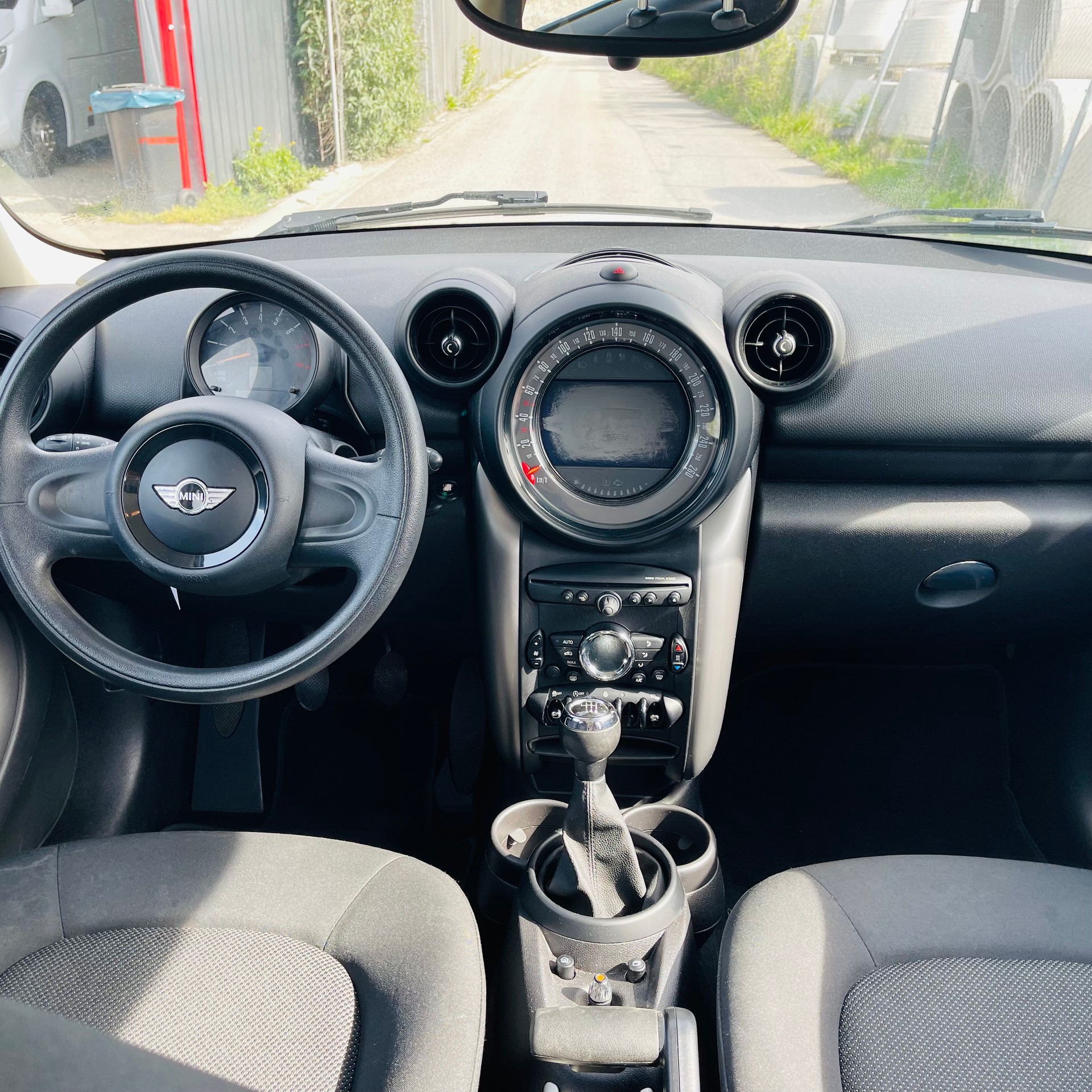 MINI Countryman Cooper FWD-image-7