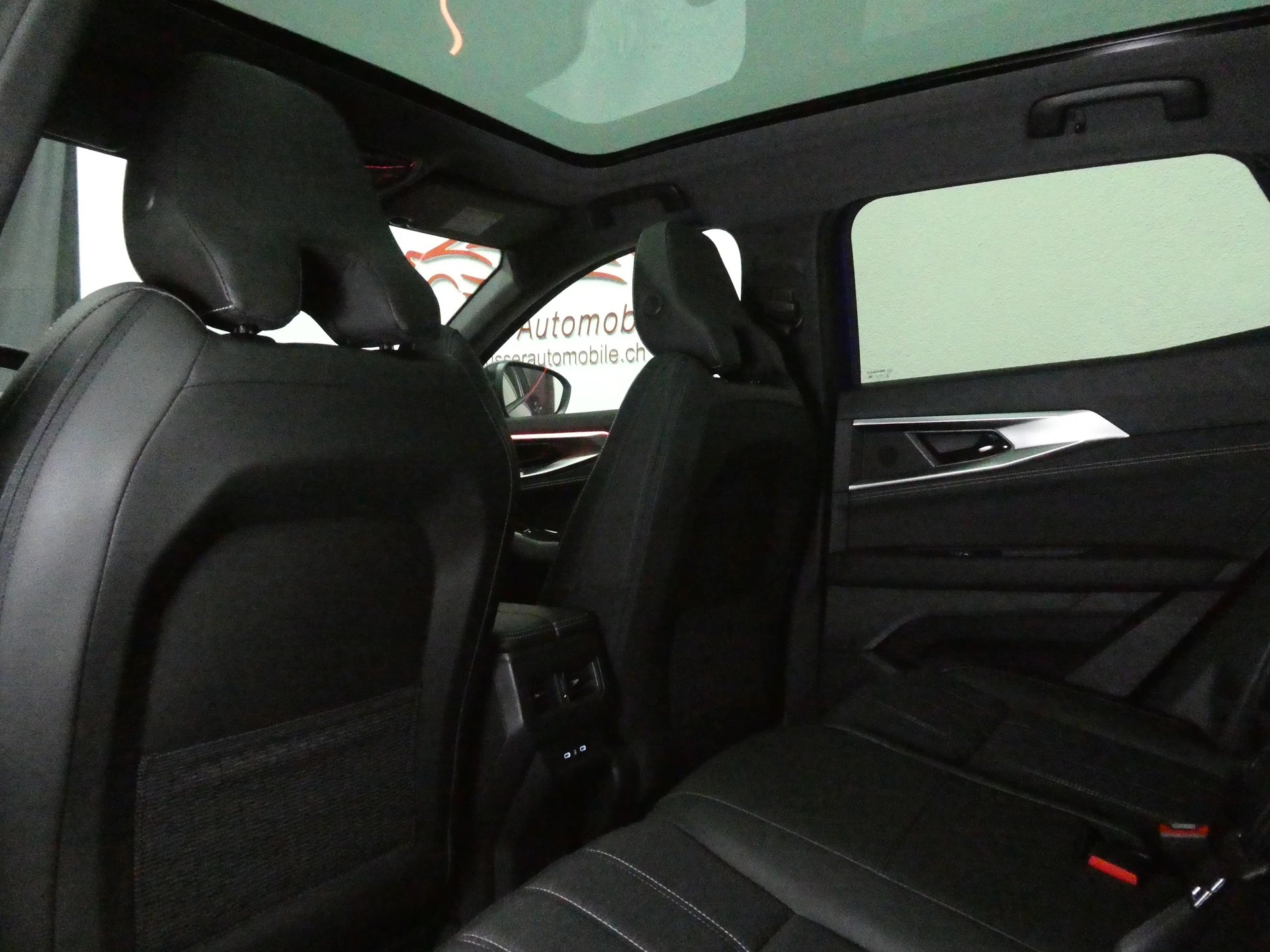 RENAULT Austral 1.3 MHEV 160 Techno Automatic - Panorama - Digital Cockpit - Navi - Teil-Leder - Kamera - 158 PS-image-9