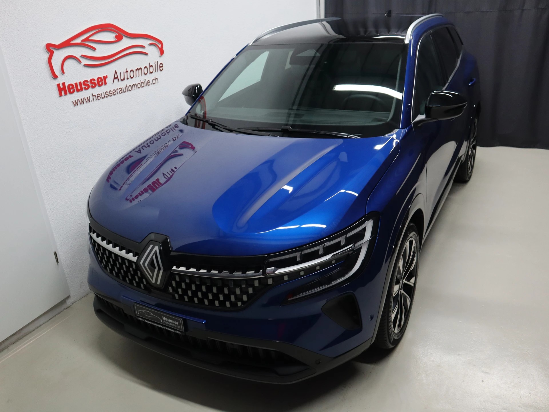 RENAULT Austral 1.3 MHEV 160 Techno Automatic - Panorama - Digital Cockpit - Navi - Teil-Leder - Kamera - 158 PS-showroom-element-2
