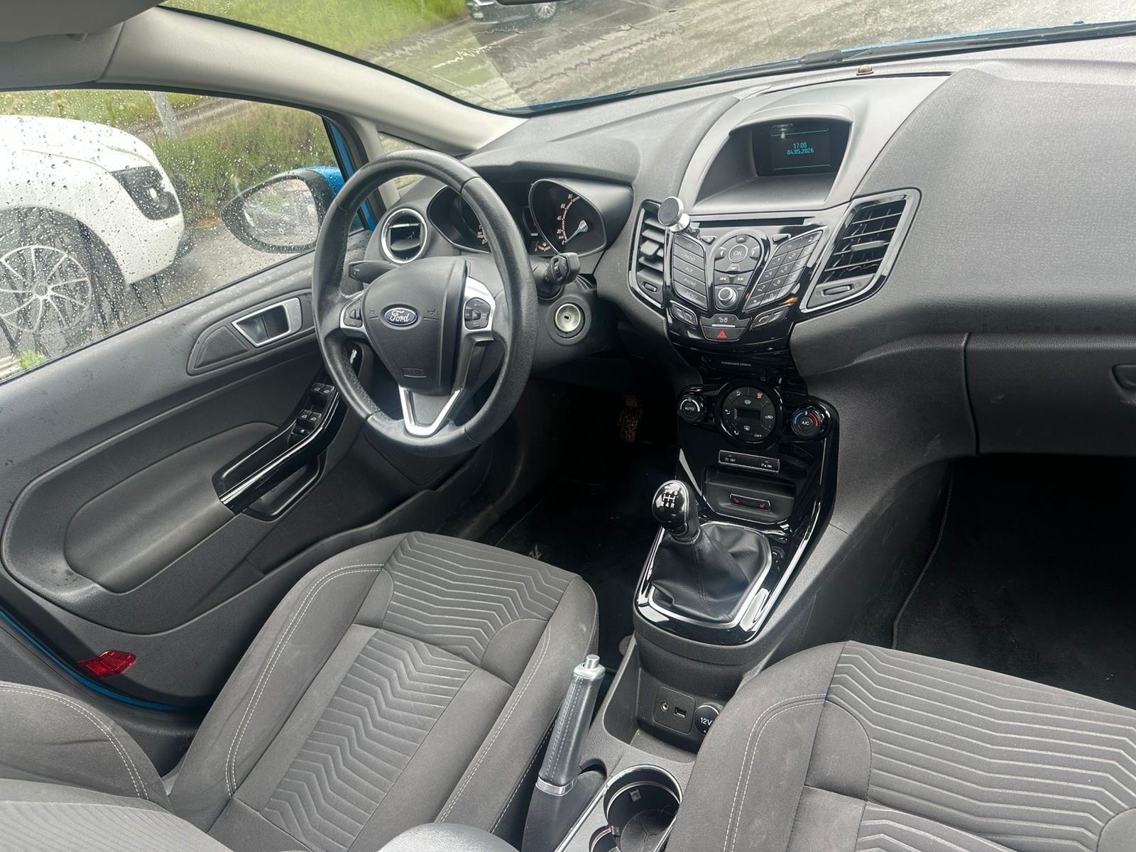 FORD Fiesta 1.0 SCTi Titanium-image-6