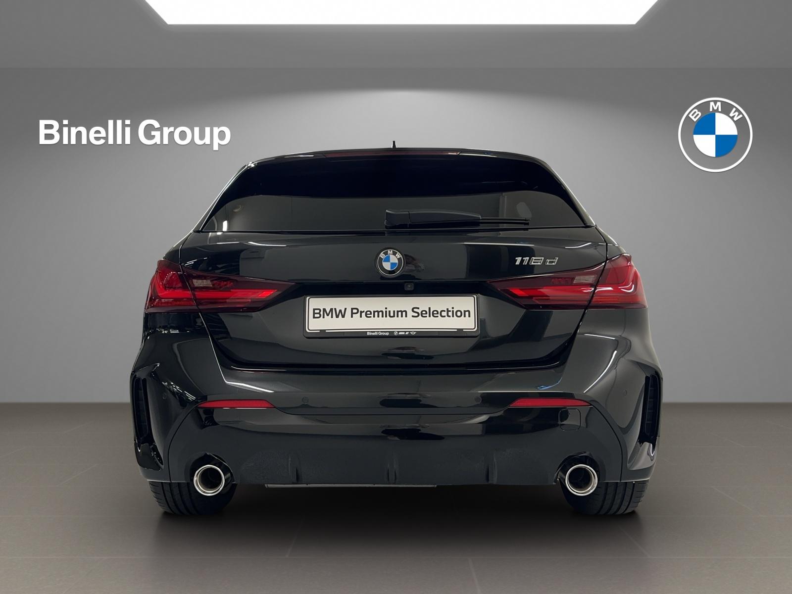 BMW 118d-showroom-element-3