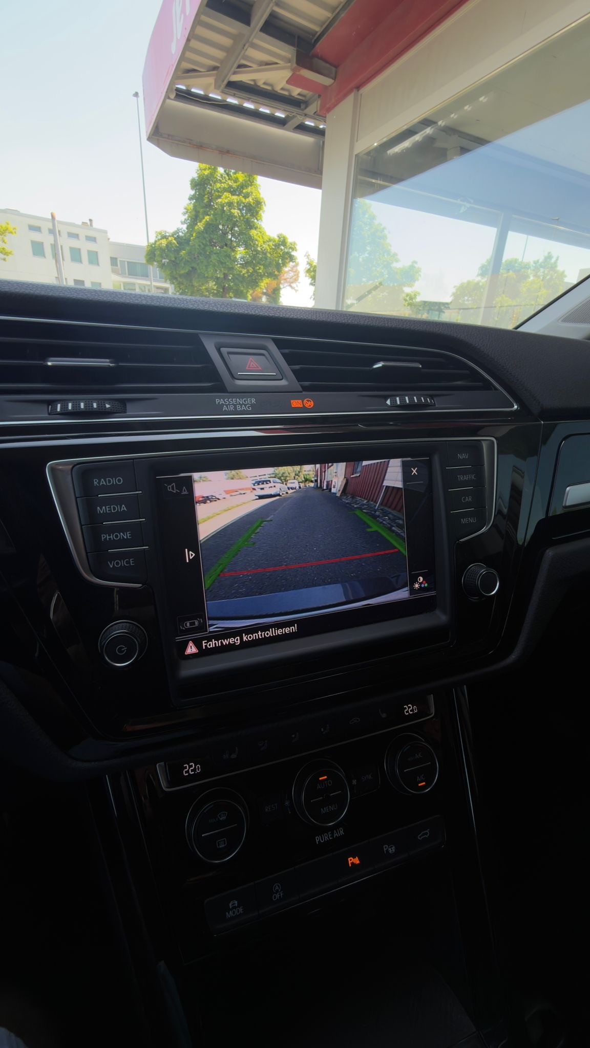 VW Touran 1.8 TSI BlueMotion Technology Highline DSG-image-15