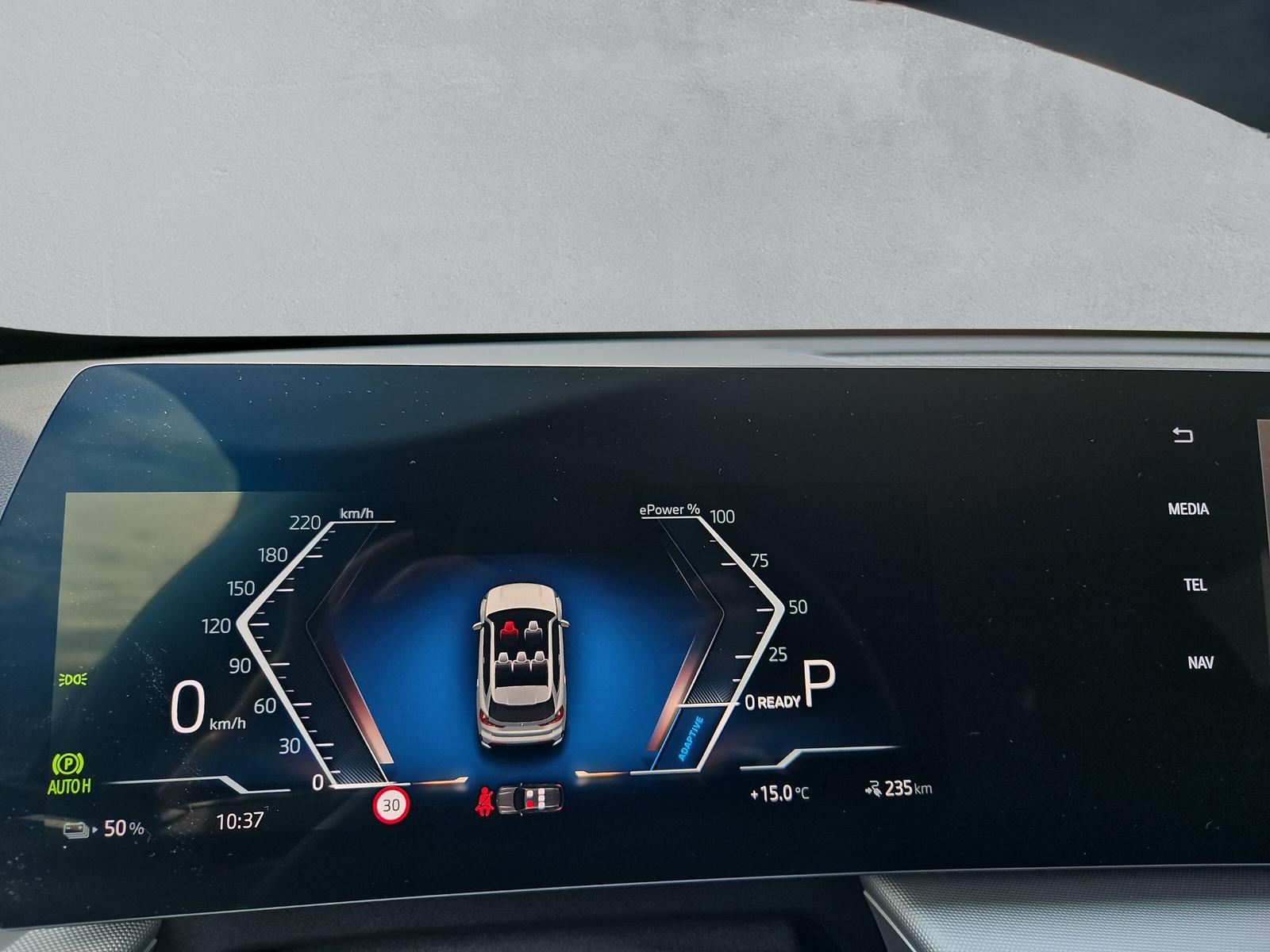 BMW iX1 20 eDrive U11 (CH) AHK 📍-image-18