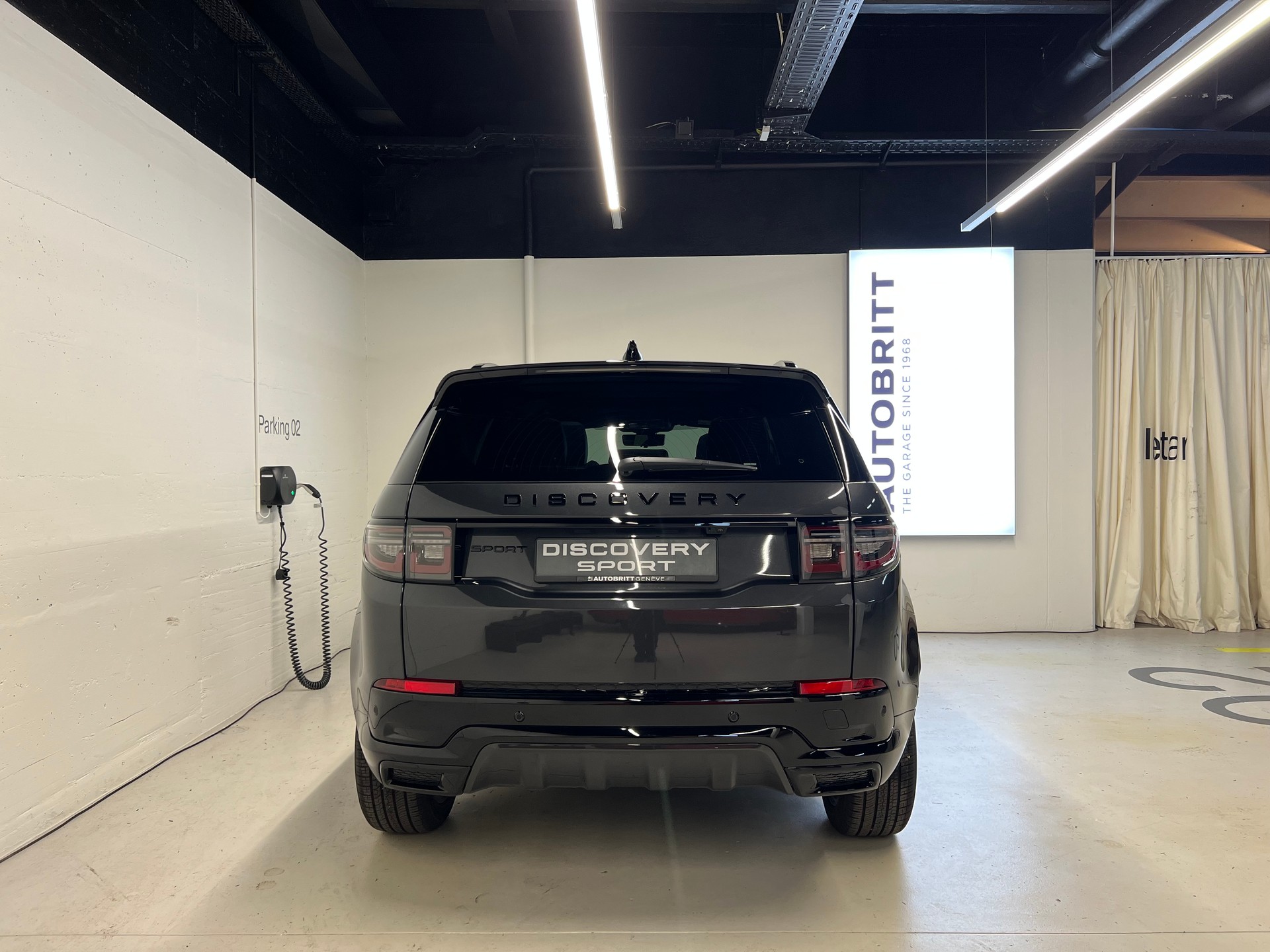 LAND ROVER Discovery Sport 1.5 T 270e Landmark-image-8