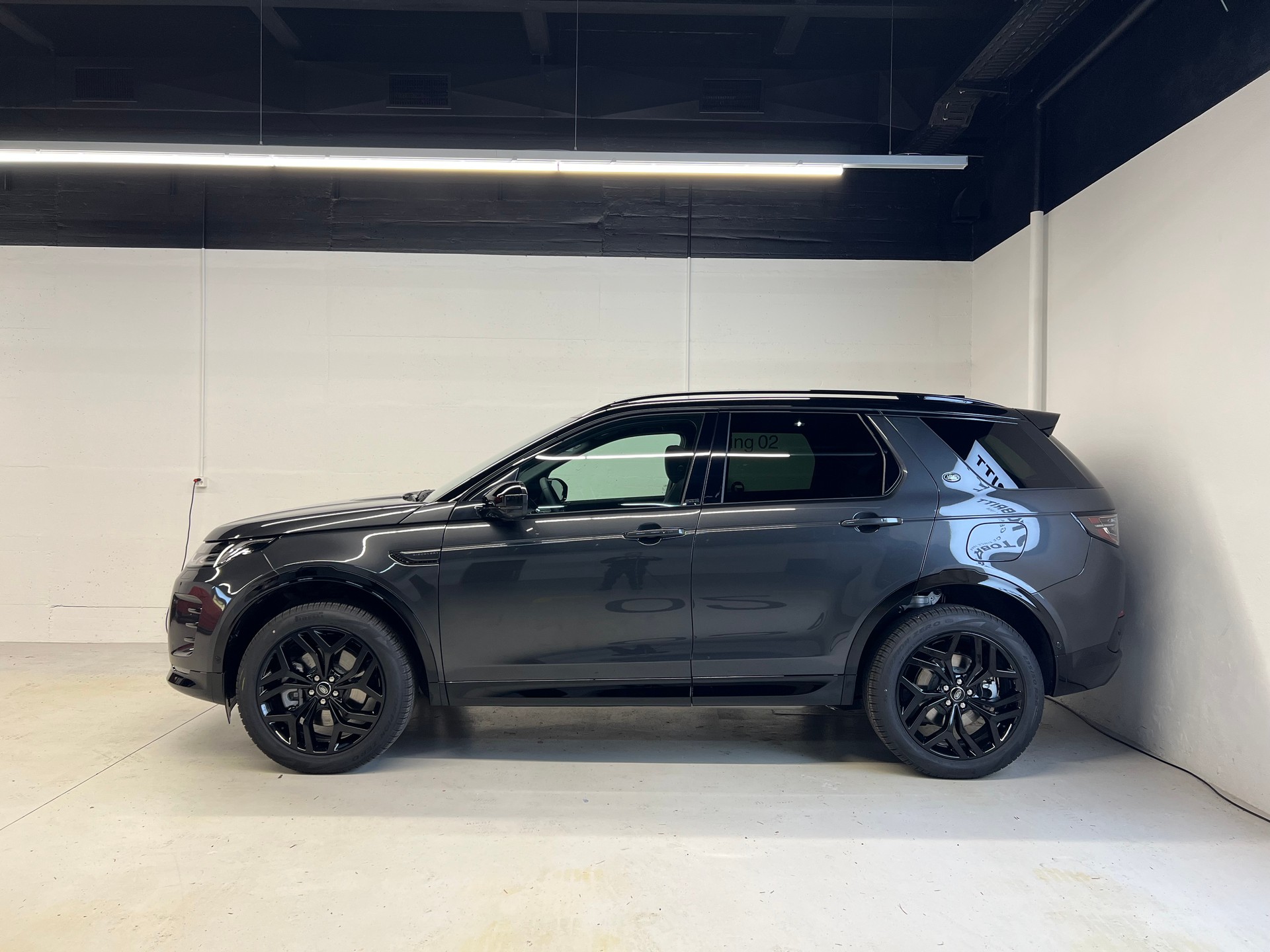 LAND ROVER Discovery Sport 1.5 T 270e Landmark-image-7