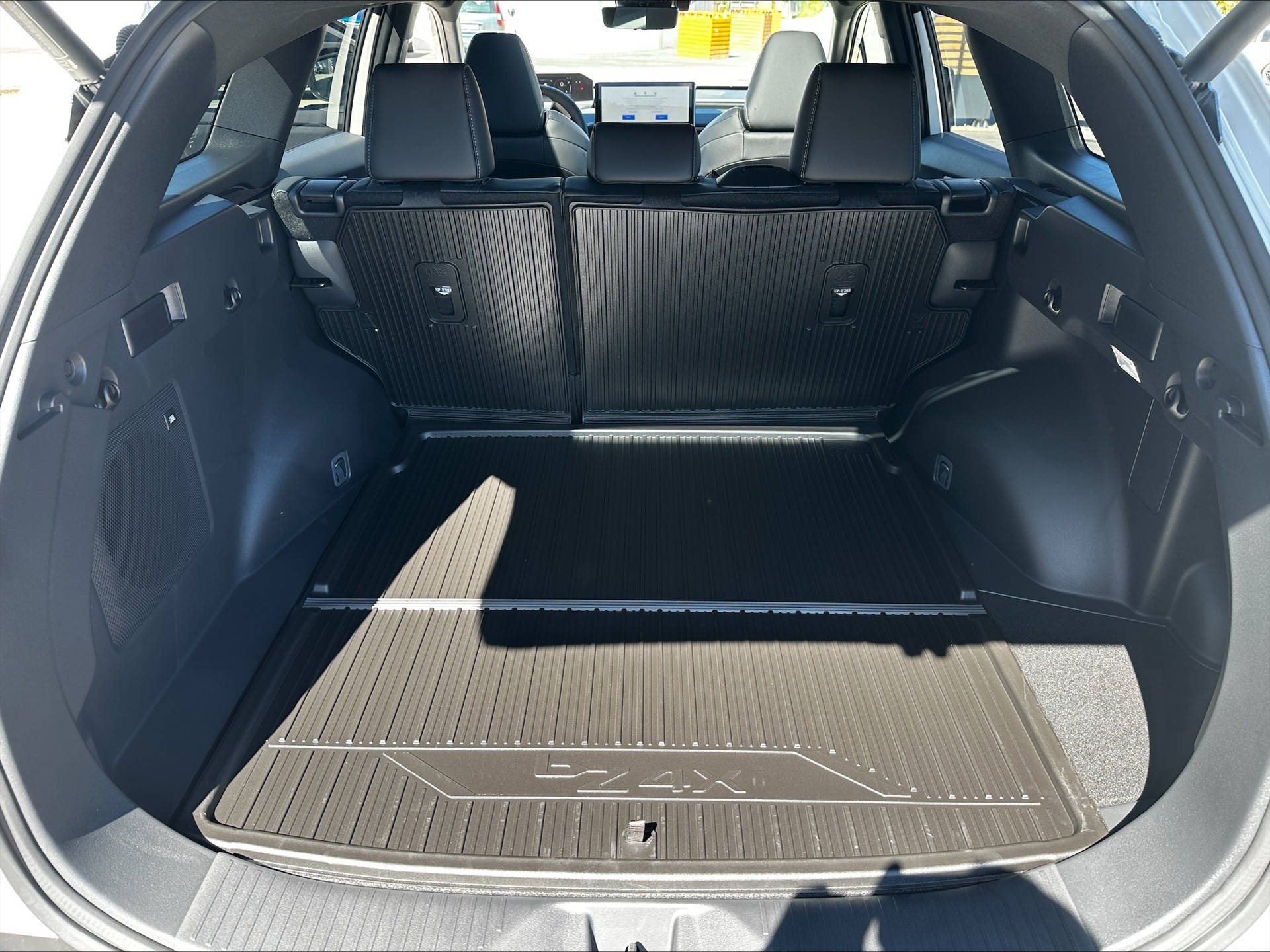 TOYOTA bZ4X Touring Premium AWD-image-13