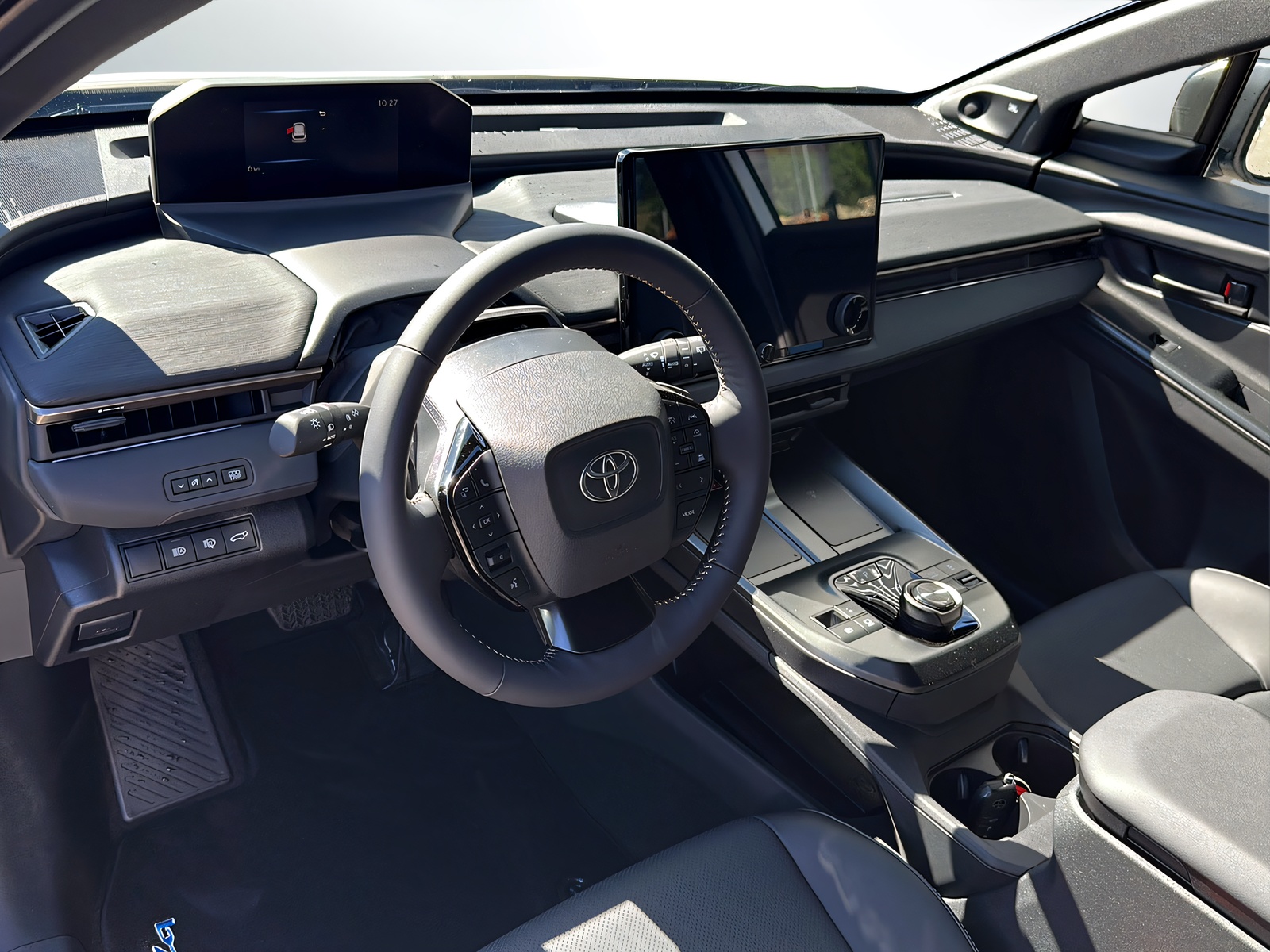 TOYOTA bZ4X Touring Premium AWD-image-4