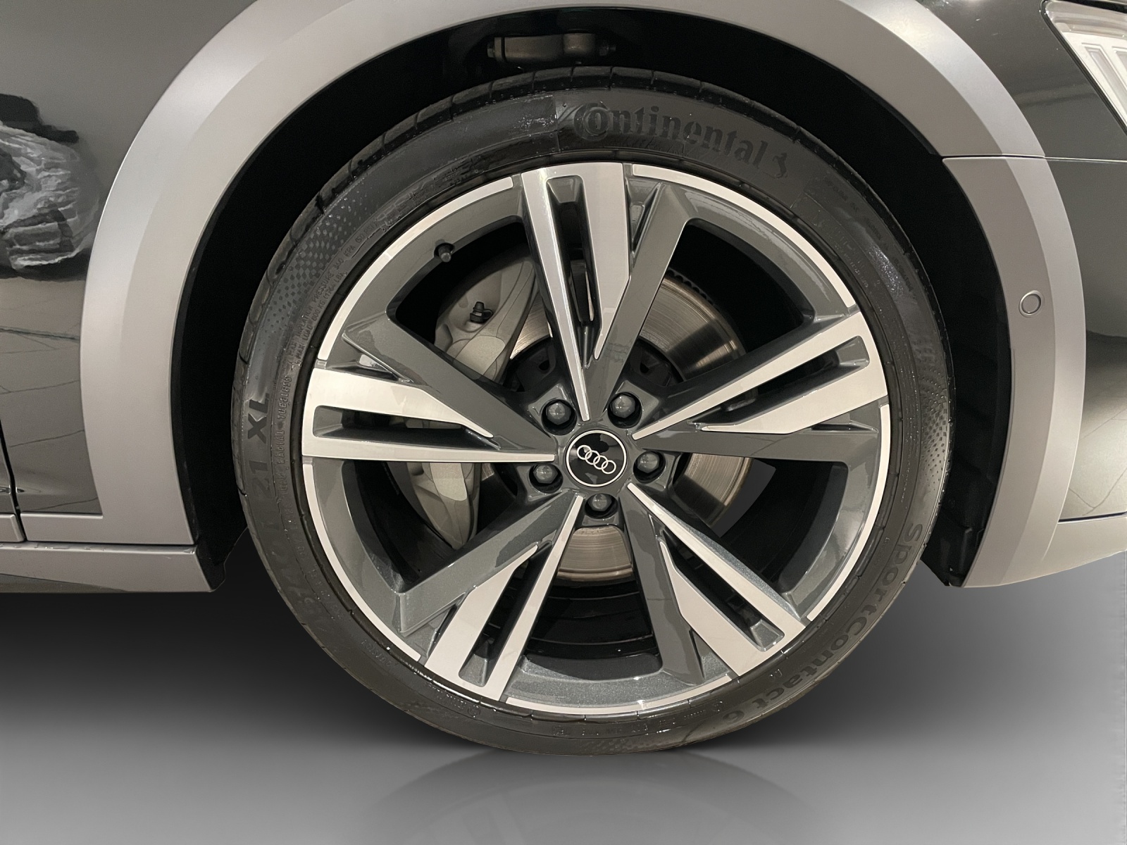 AUDI A6 allroad 55 TFSI quattro S-tronic-image-15
