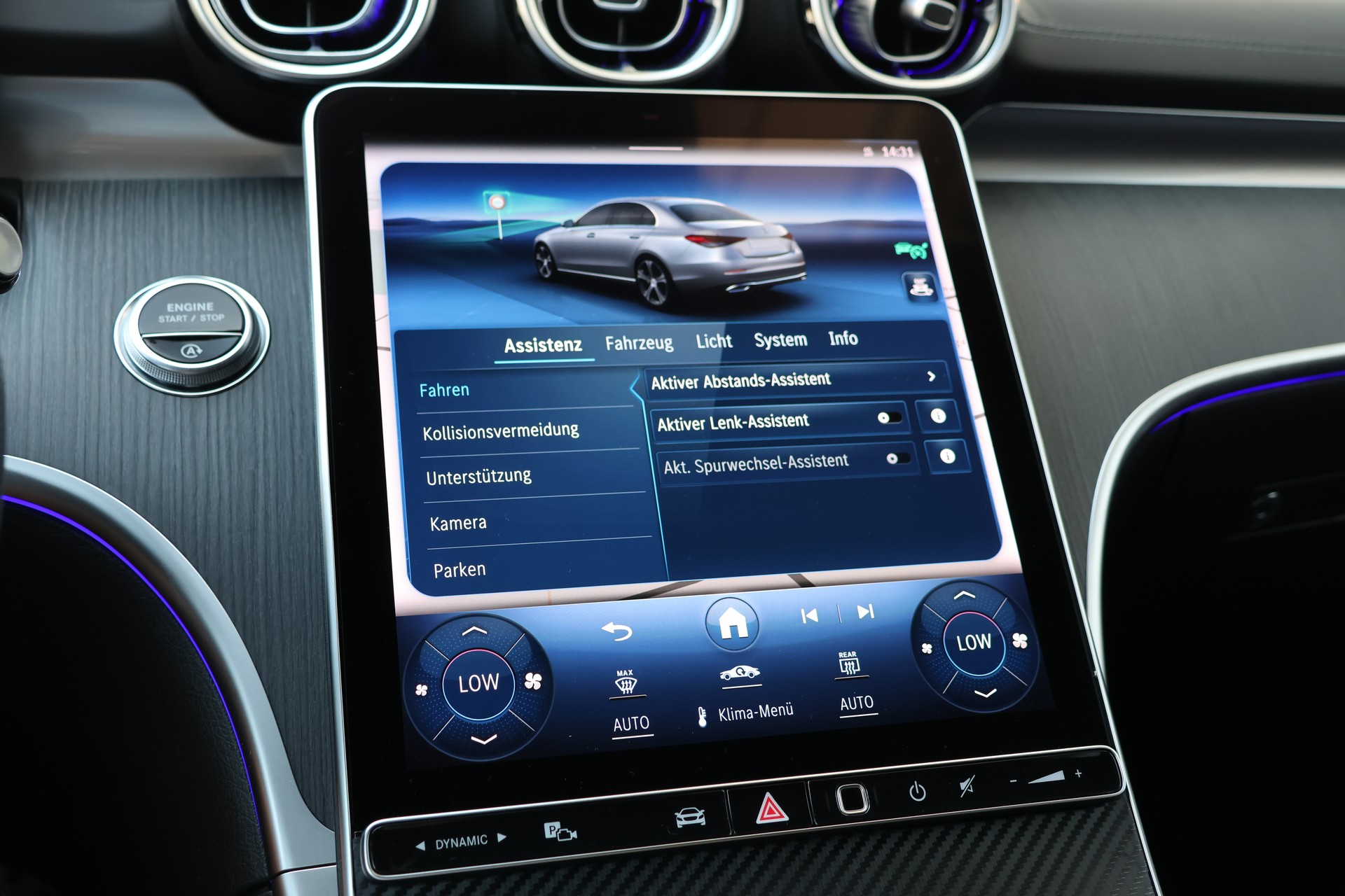 MERCEDES-BENZ C 300 4Matic AMG Line (CH)-image-21