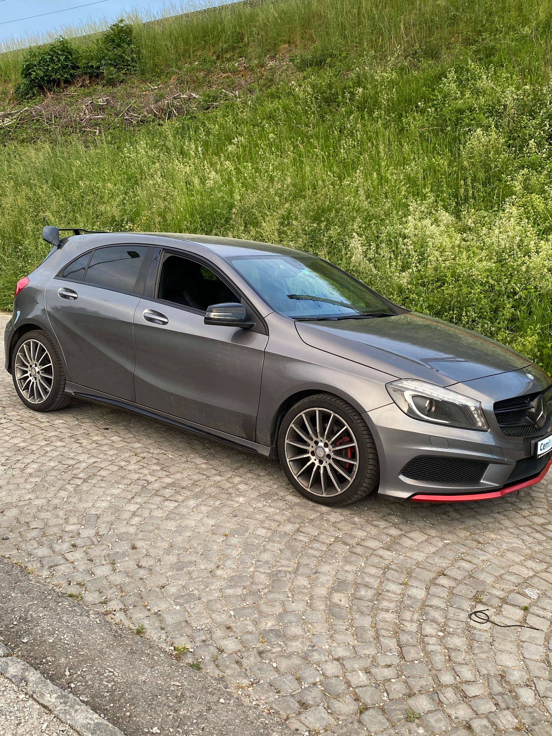 MERCEDES-BENZ A 180 Urban 7G-DCT-image-9