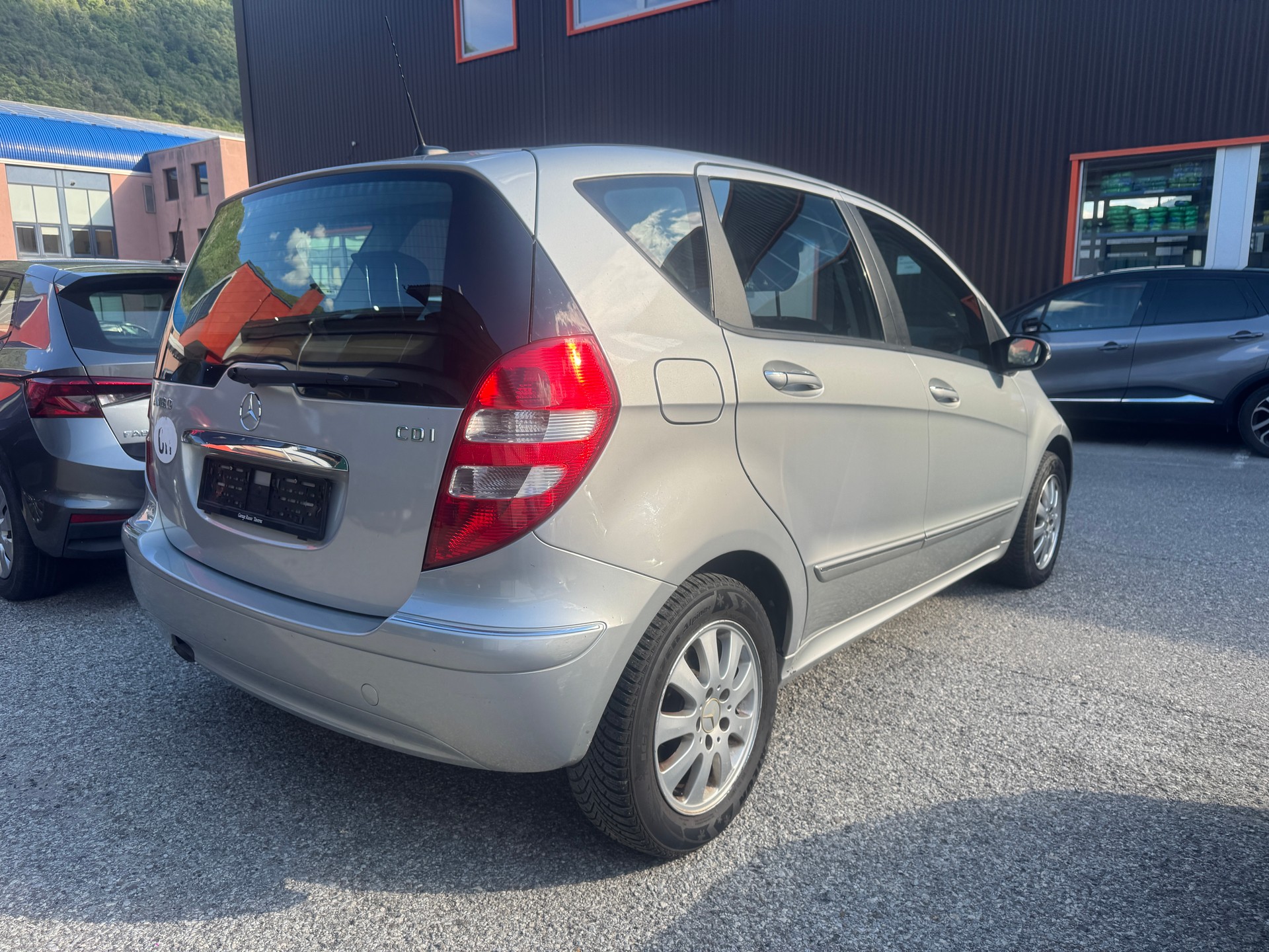 MERCEDES-BENZ A 180 CDI Classic Autotronic-image-2