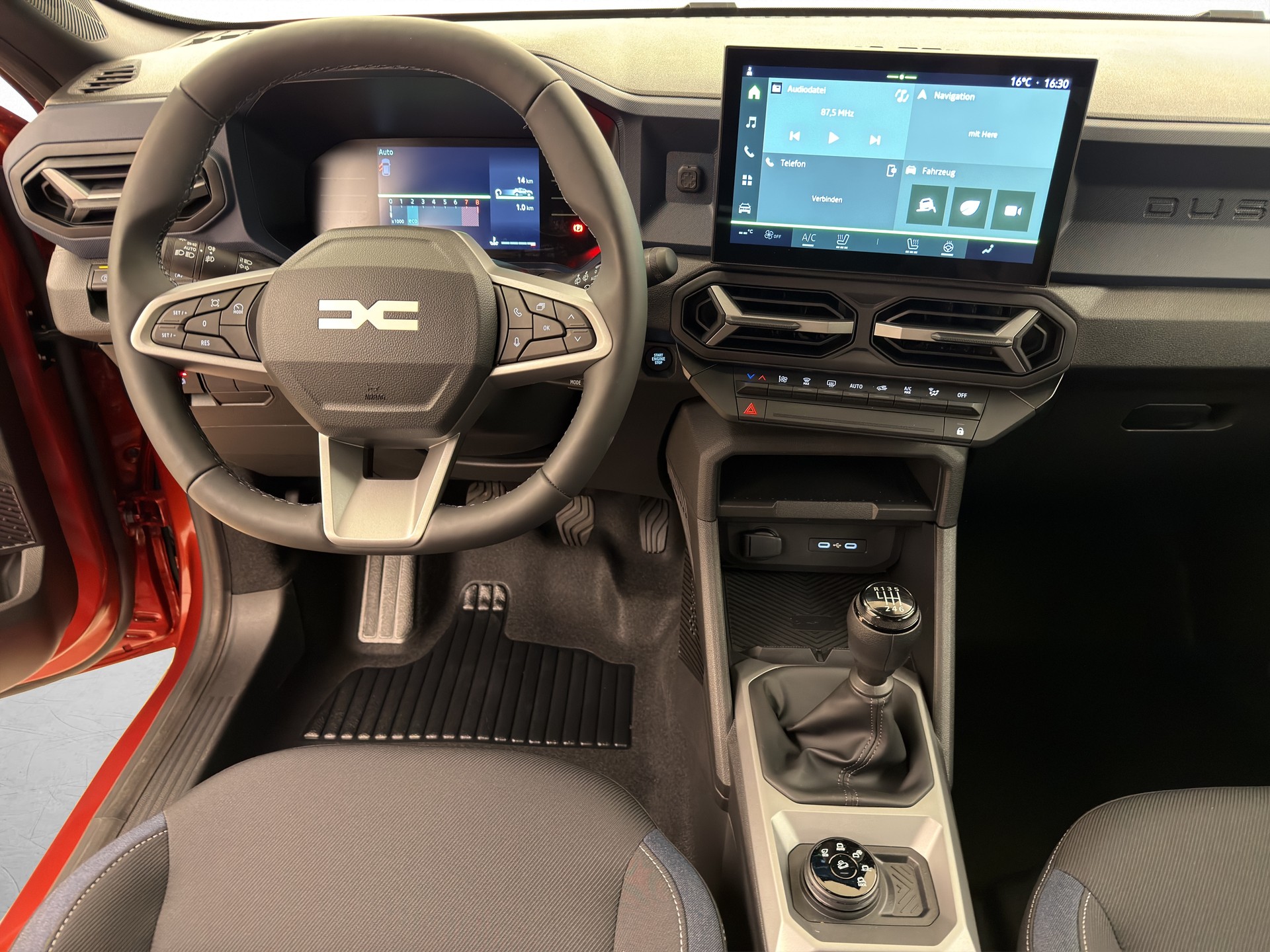 DACIA Duster 1.2 TCe Journey 4WD-image-8