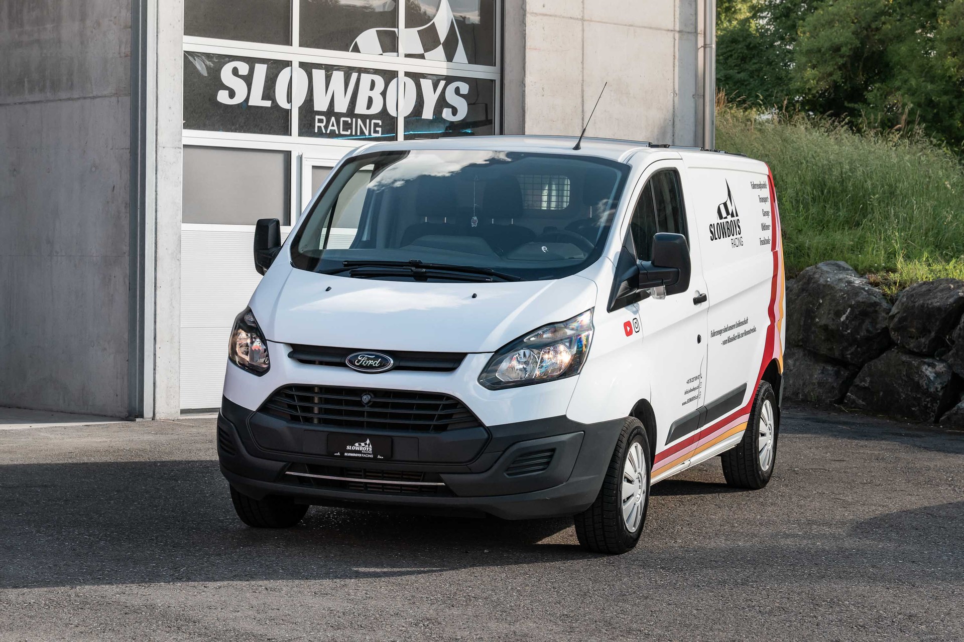 FORD TRANSIT CUSTOM-image-1