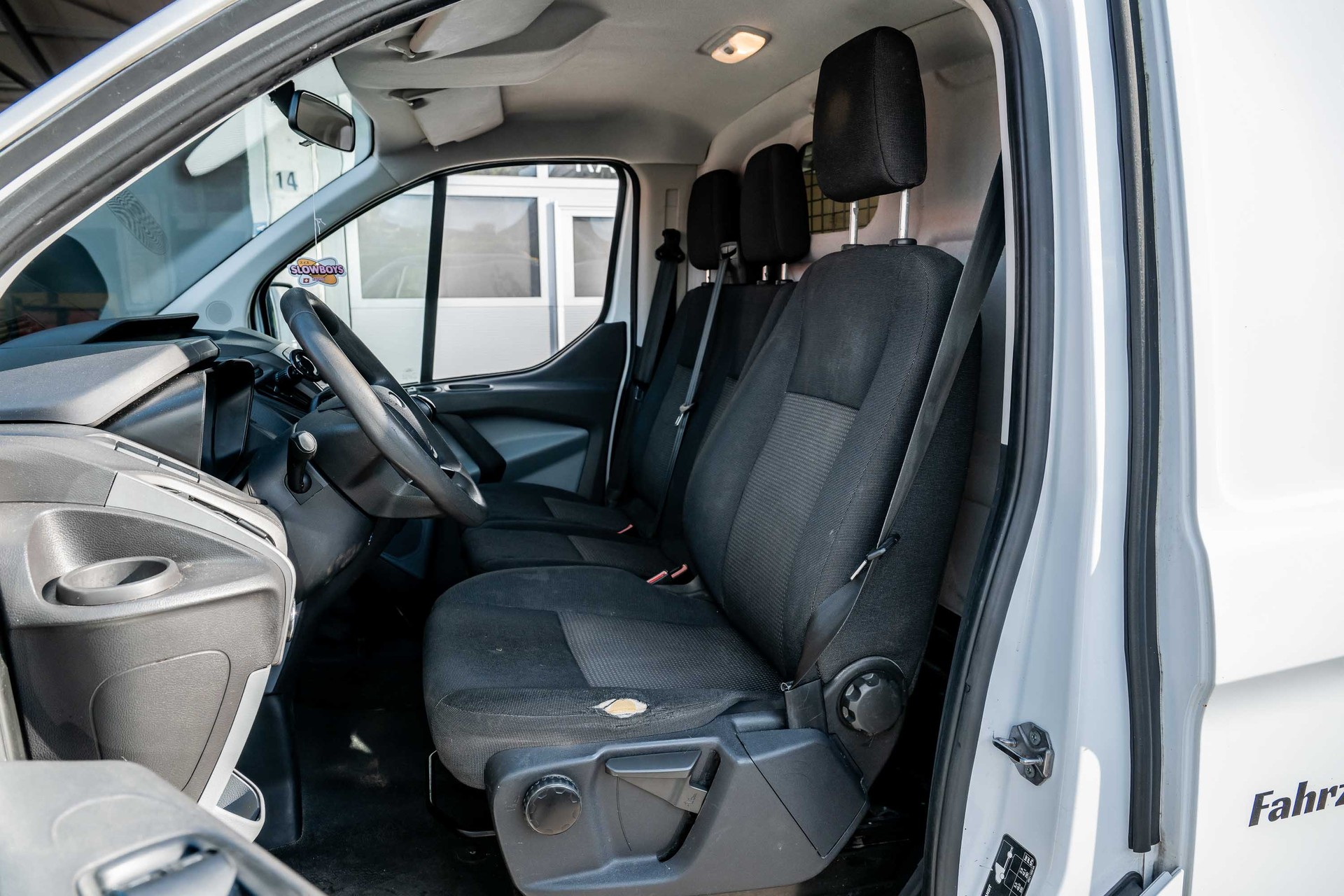 FORD TRANSIT CUSTOM-image-15