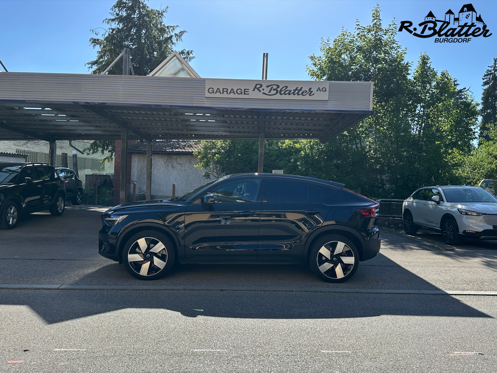 VOLVO C40 Recharge P8 Twin AWD Pure Electric Ultimate-showroom-element-2