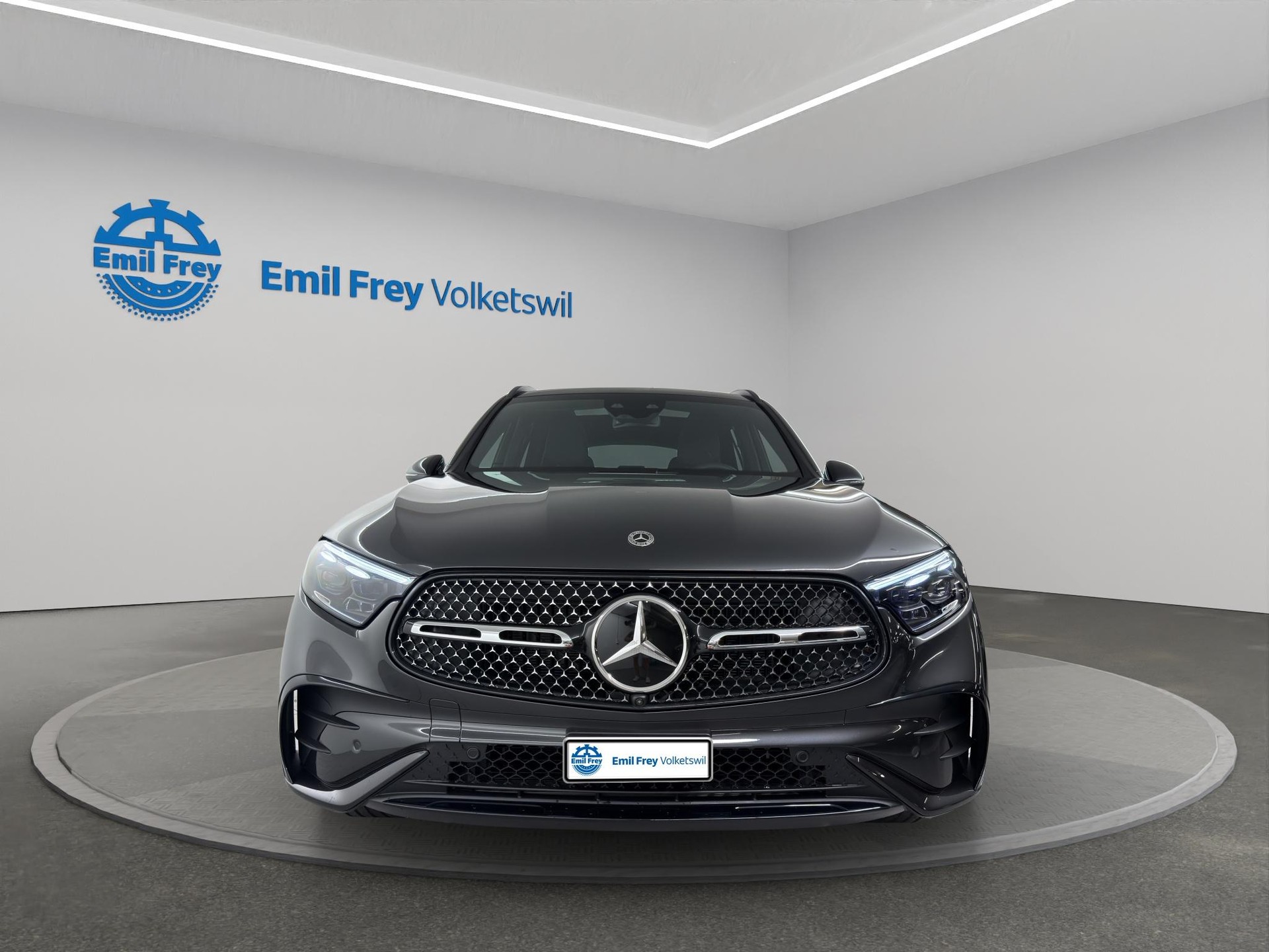 MERCEDES-BENZ GLC 300 d AMG Line 4matic-image-4