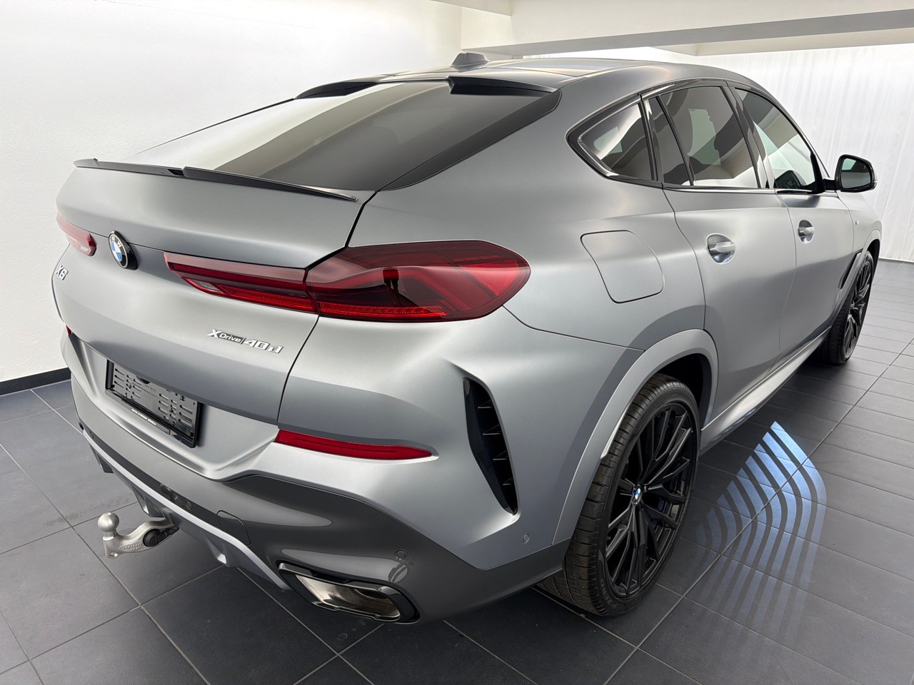 BMW X6 xDrive 48V 40d M Sport Pro-showroom-element-2