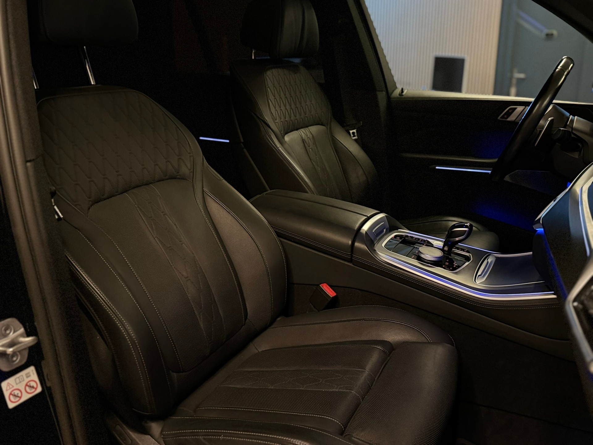 BMW X5 xDrive 48V 30d M Sport Steptronic-image-13