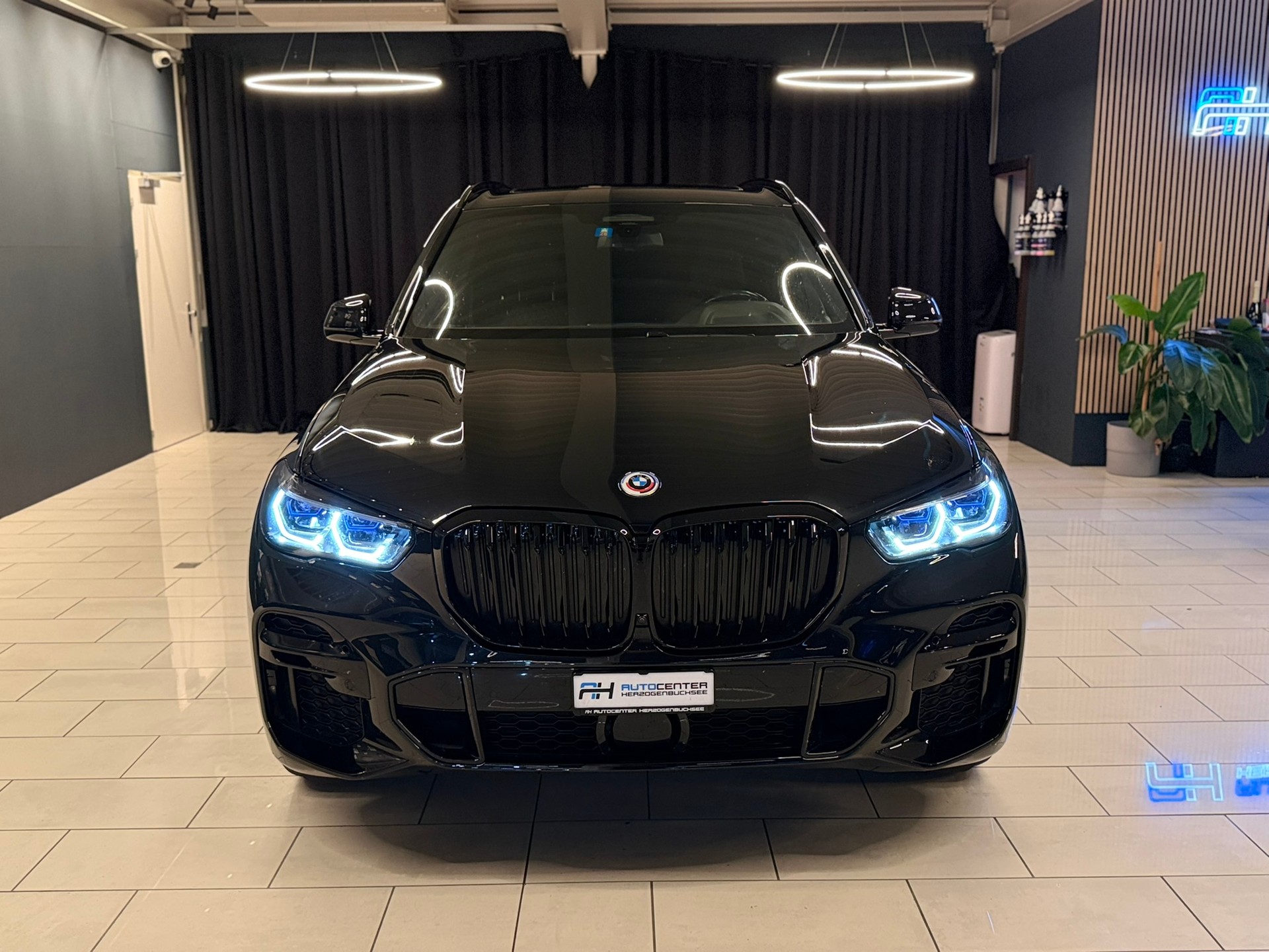 BMW X5 xDrive 48V 30d M Sport Steptronic-showroom-element-1