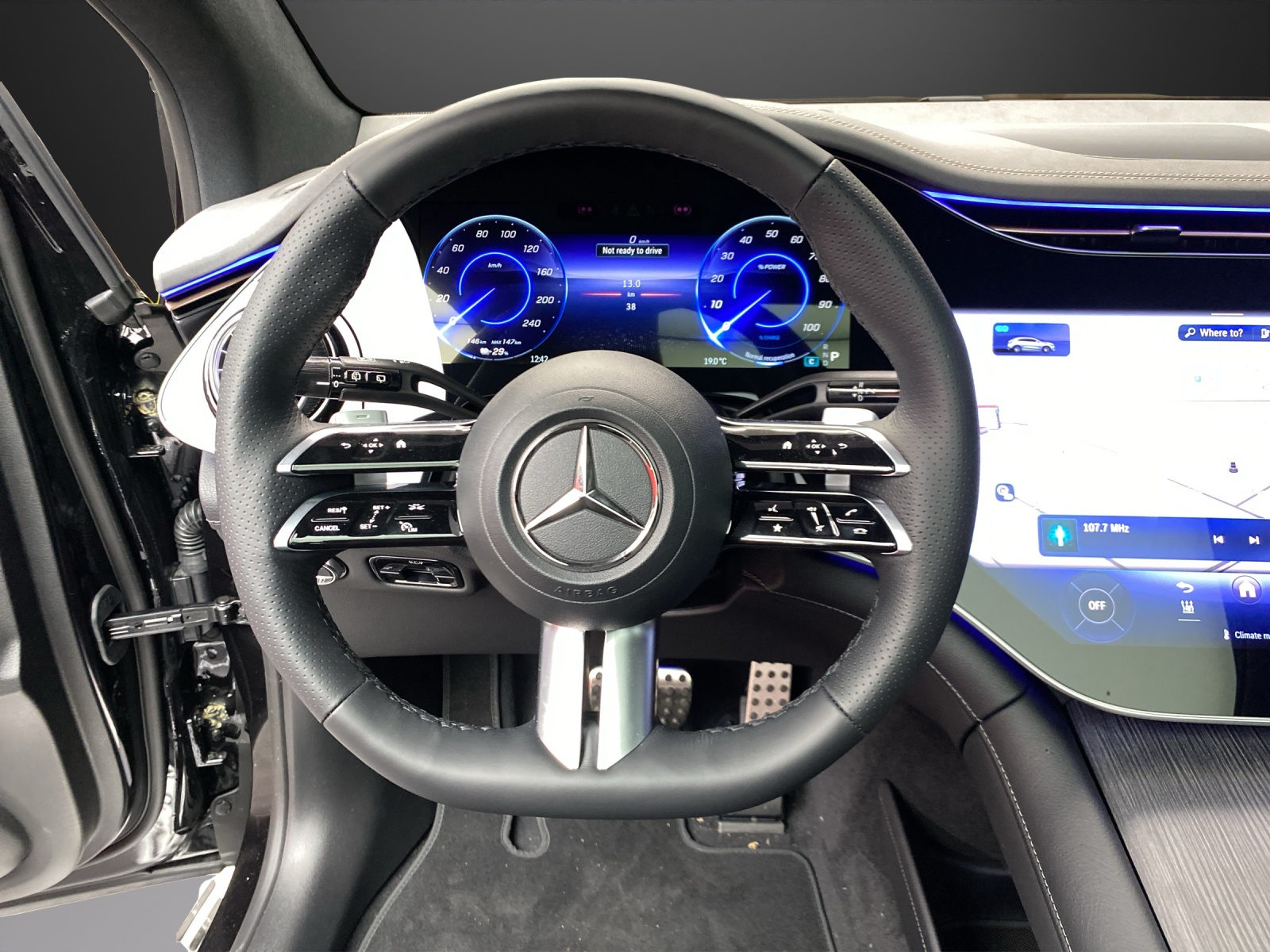 MERCEDES-BENZ EQE 350 4MATIC SUV "Excellence Edition"-image-12