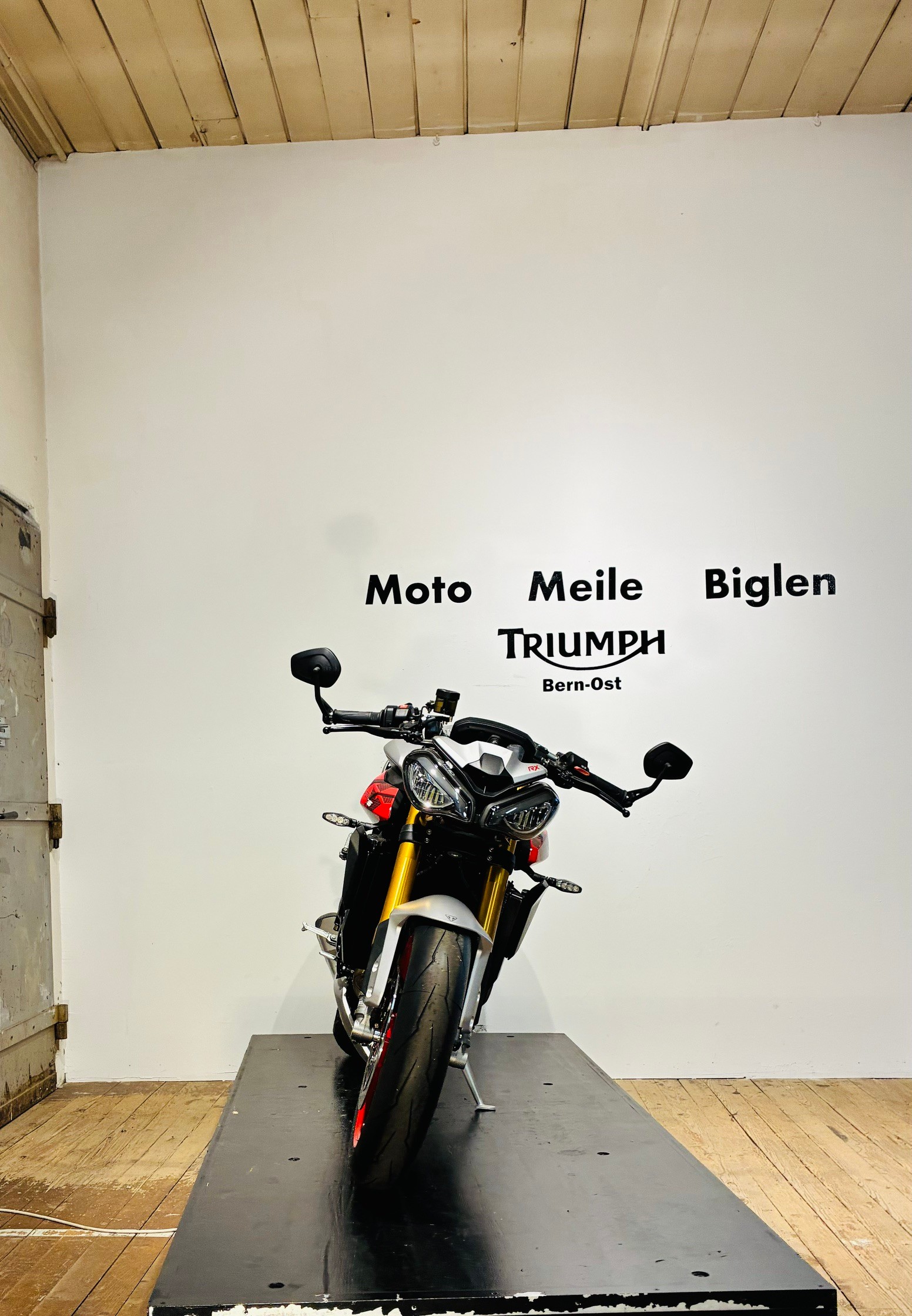 TRIUMPH 765 RX-image-3