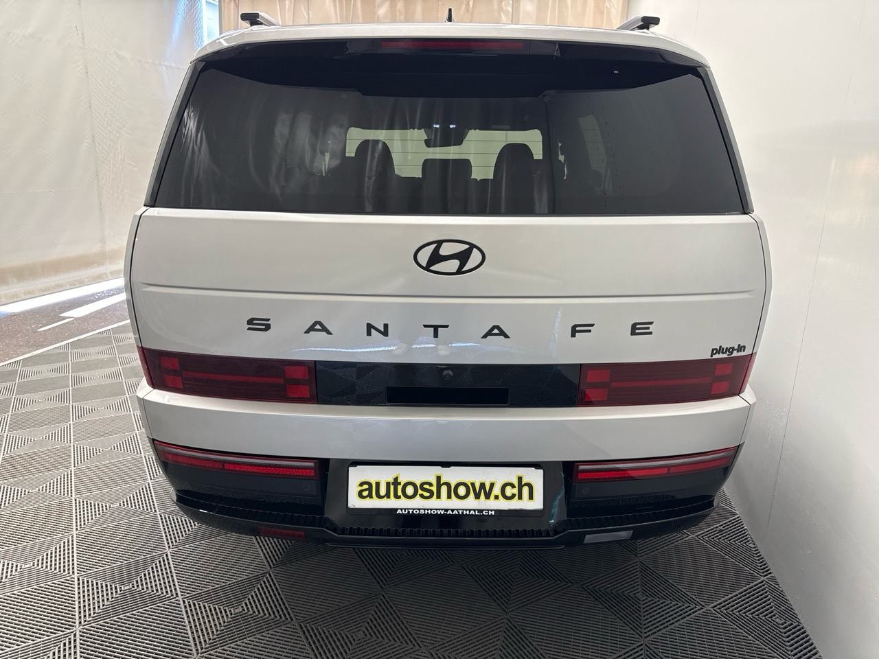 HYUNDAI Santa Fe 1.6 T-GDi PHEV Calligraphy 4WD Automatic-image-16
