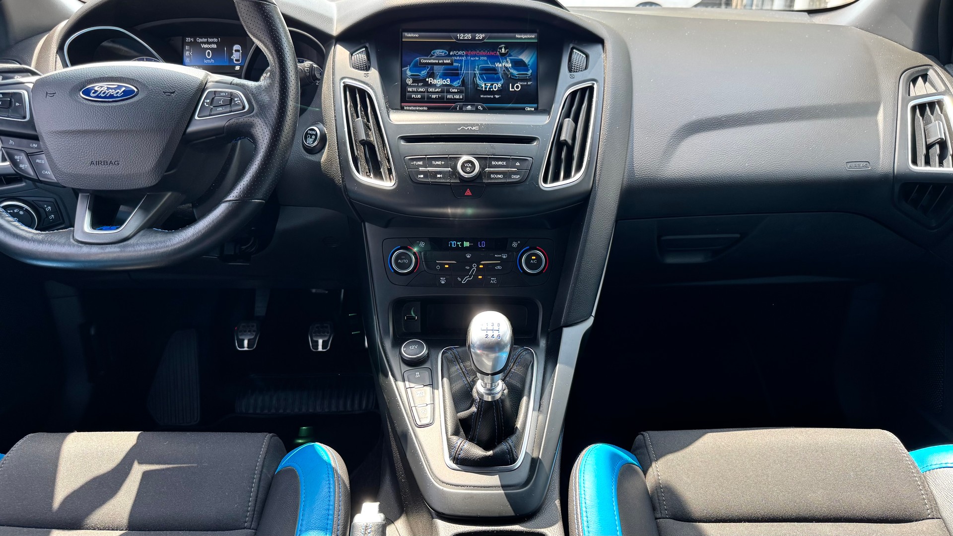 FORD Focus 2.3 EcoBoost RS AWD-image-9