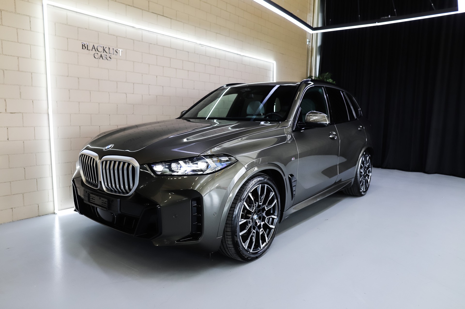 BMW X5 xDrive 48V 40d M Sport Steptronic *FACELIFT*-showroom-element-1