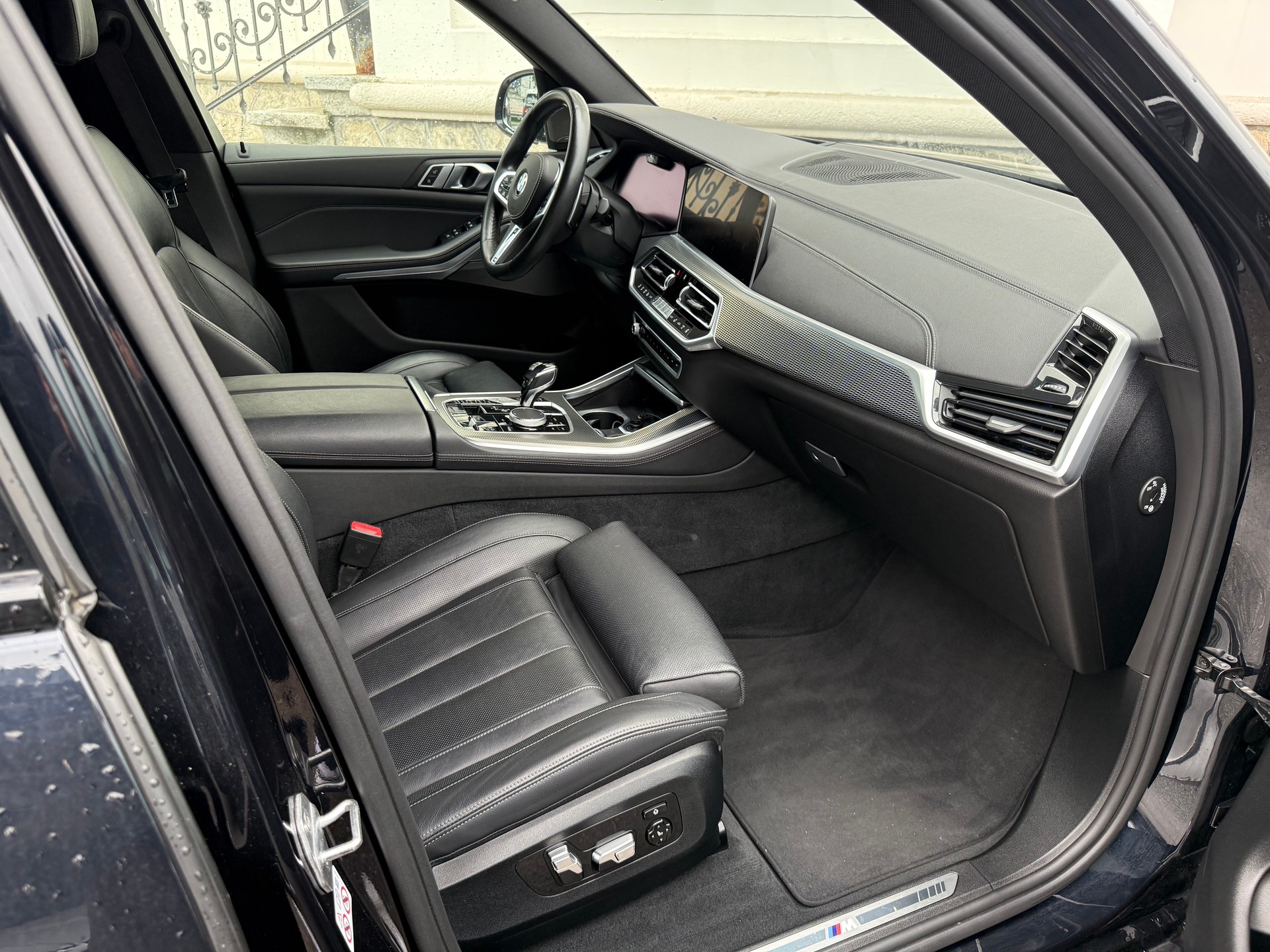 BMW X5 30d xDrive M-SPORT * 7 SITZER * 22 ZOLL ALUFELGEN *-image-11