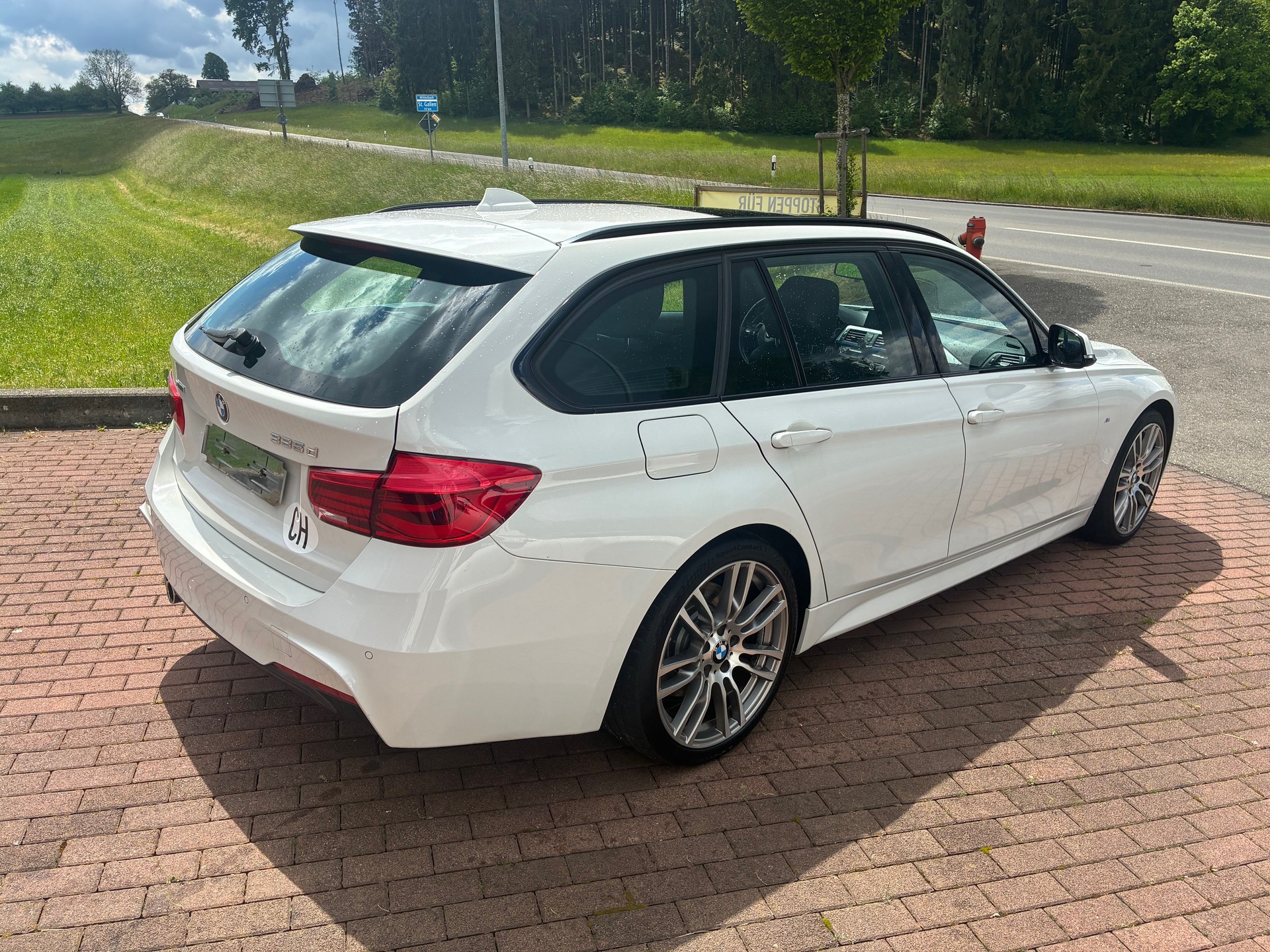 BMW 335d xDrive Sport Line Steptronic-image-5