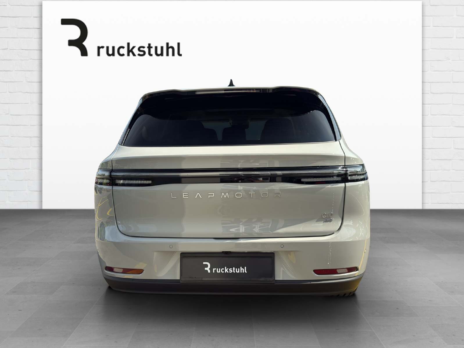 LEAPMOTOR C10 EV AWD-image-4