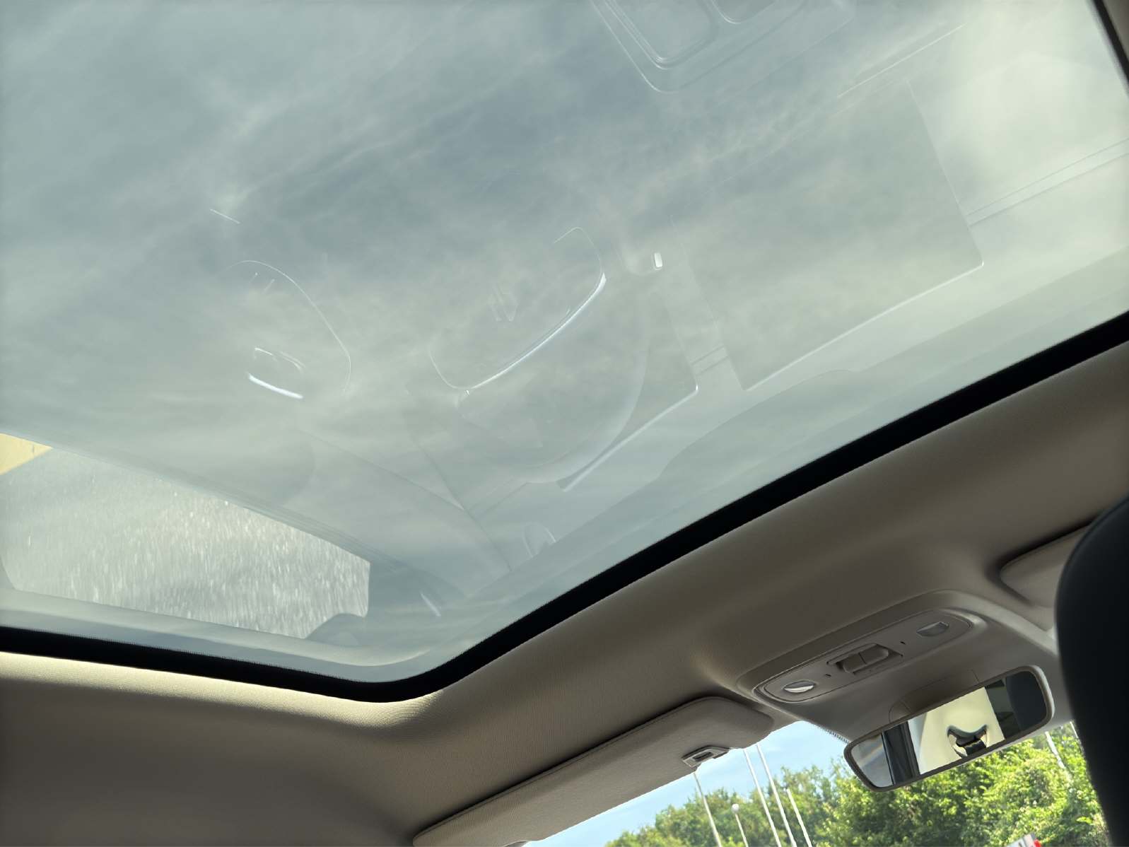 LEAPMOTOR C10 EV AWD-image-11